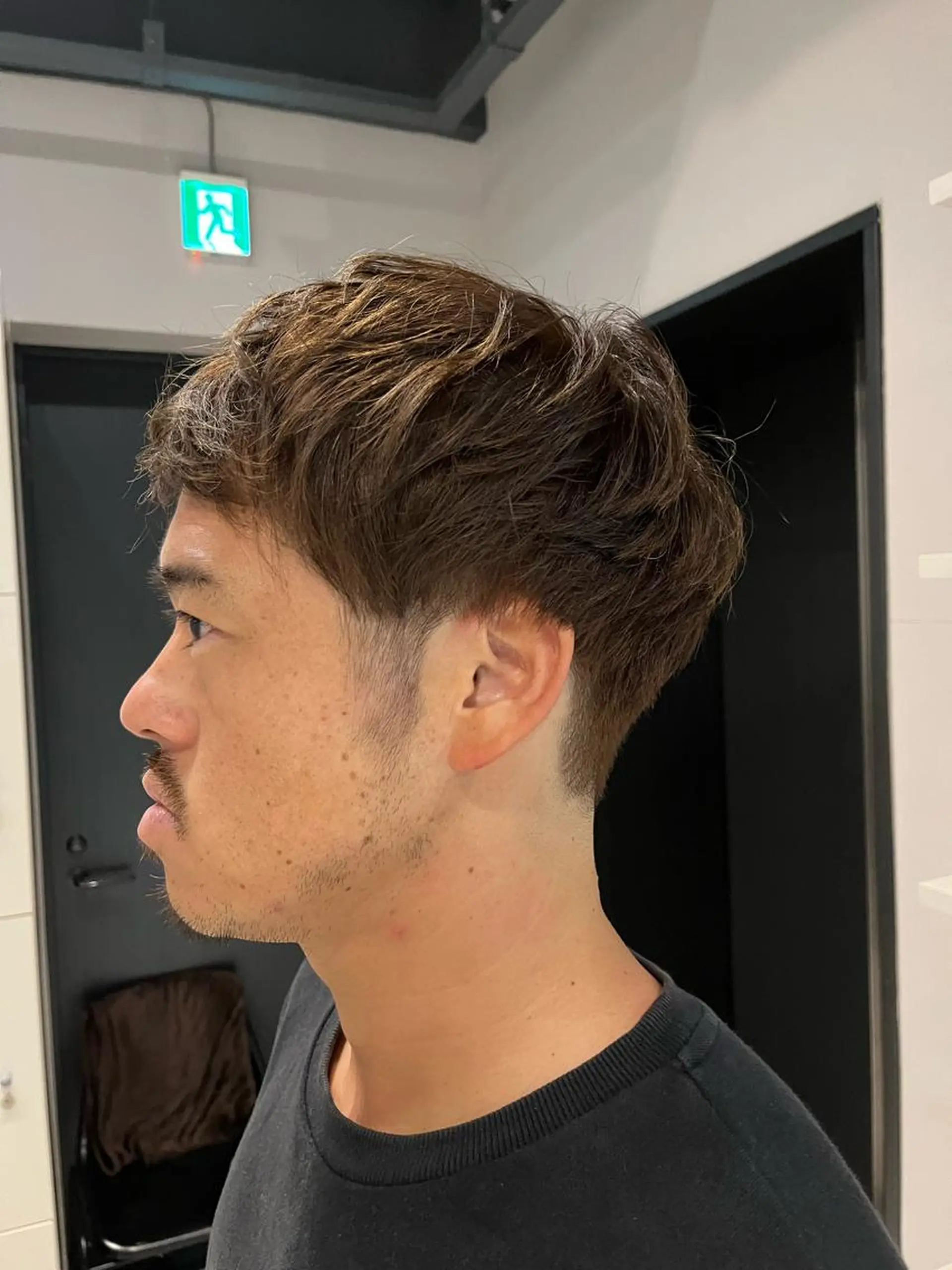 ショート カラー メンズ うる艶カラー/恵比寿 ベージュ/丸山陽平のヘアスタイル