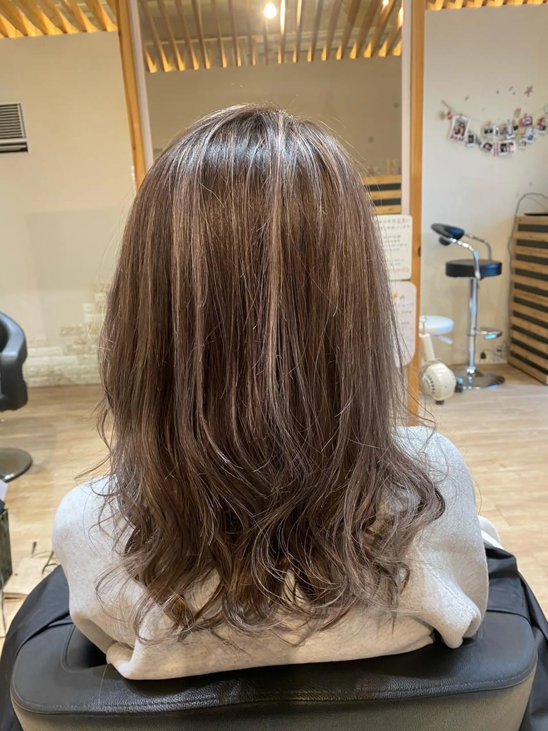 カラー 関口 友行のヘアスタイル