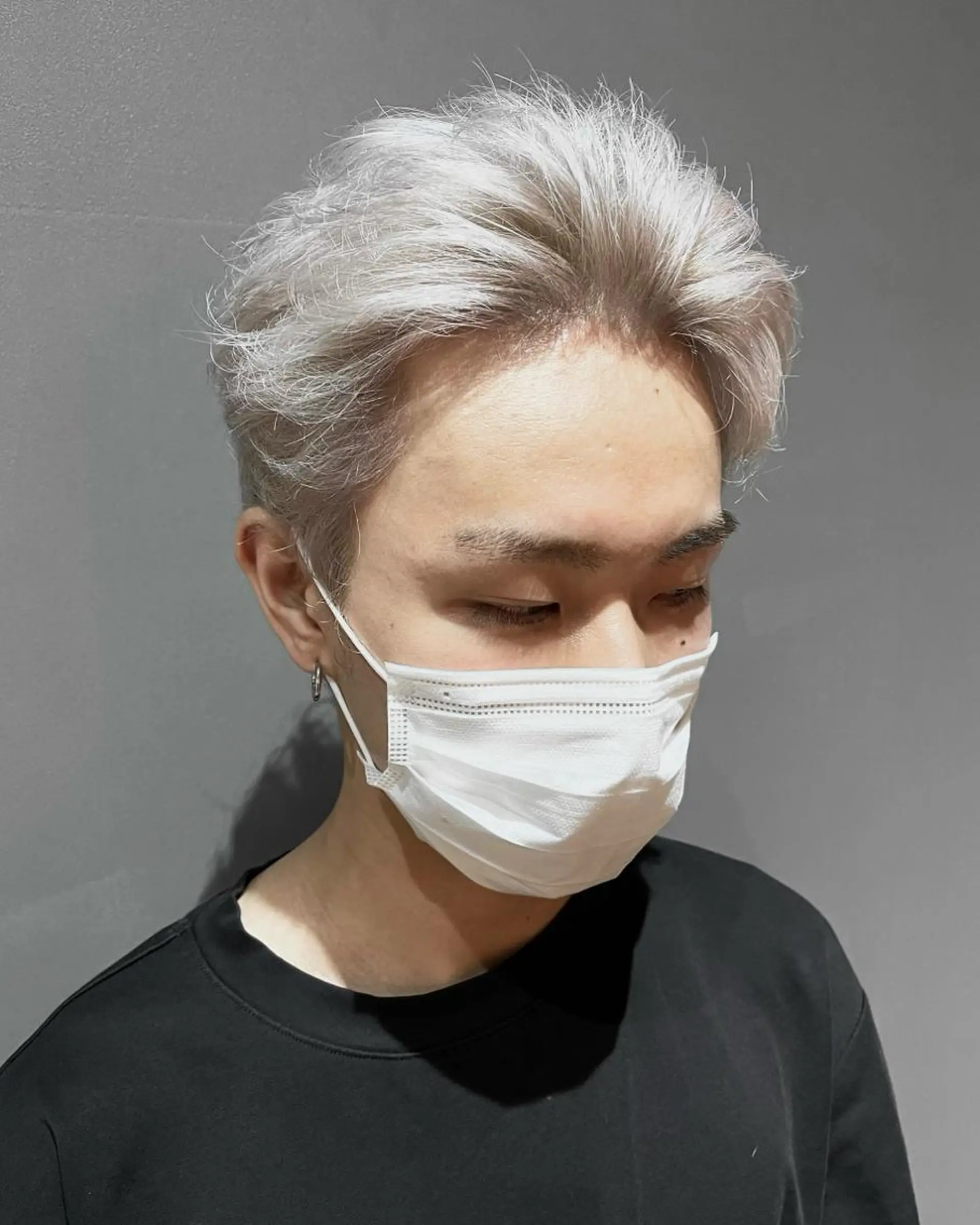 カラー メンズ ブロンド ホワイトブロンド ヘアカラー 井川 倖太のヘアスタイル