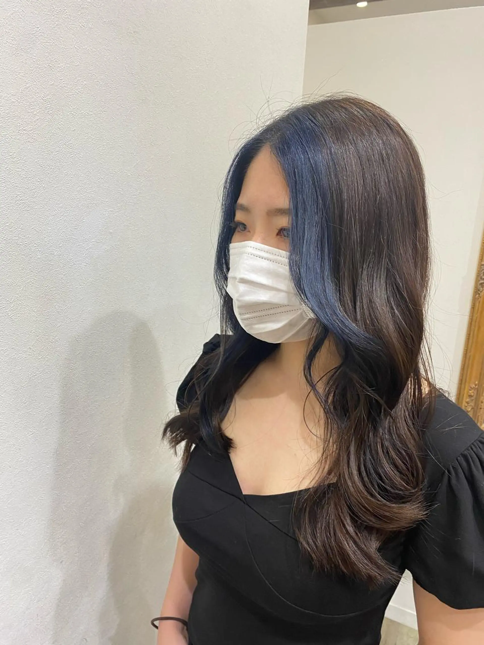 ロング ミストバング Ashanti 磯崎のヘアスタイル