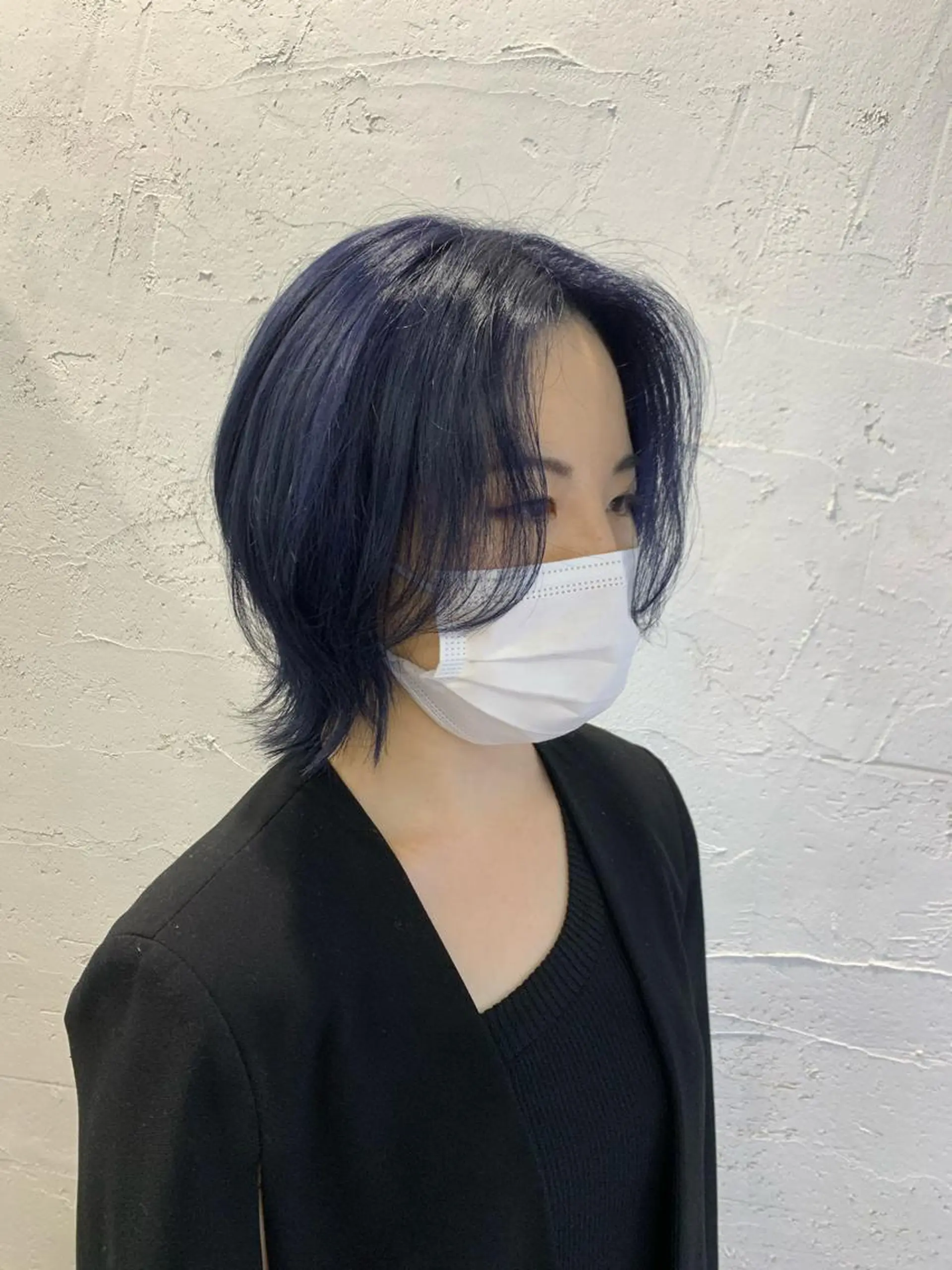 ショート カラー 黒髪 ブリーチ ブルーカラー ブルーブラック fifth おのでら ようのヘアスタイル