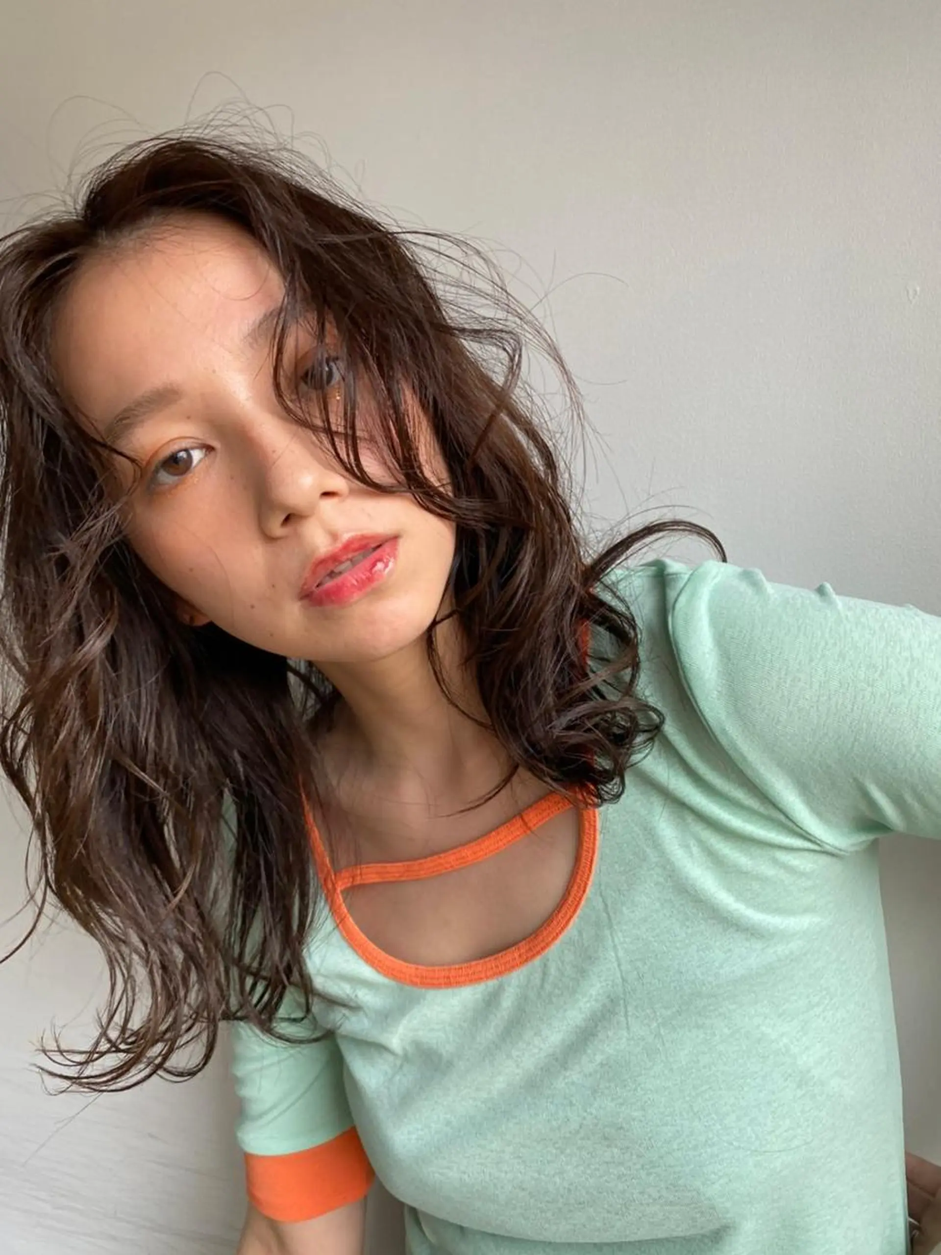 ミディアム パーマ カラー アディクシーカラー ブリーチ ブロンド ブルーカラー ハイライトカラー カット ヘアカラー トリートメント CEINE【セーヌ】 三軒茶屋のヘアスタイル