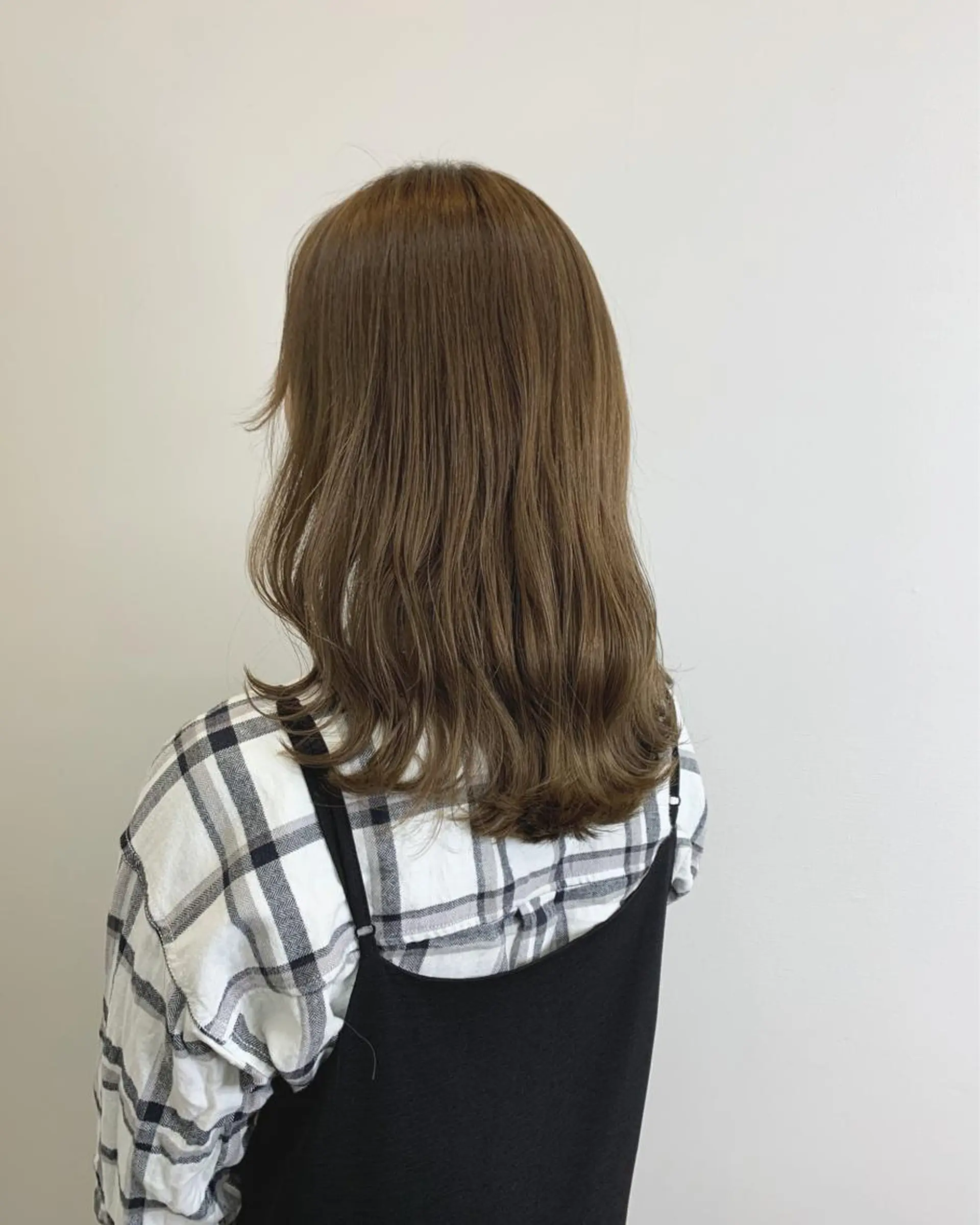 ミディアム レイヤー×縮毛矯正 深見 拓のヘアスタイル