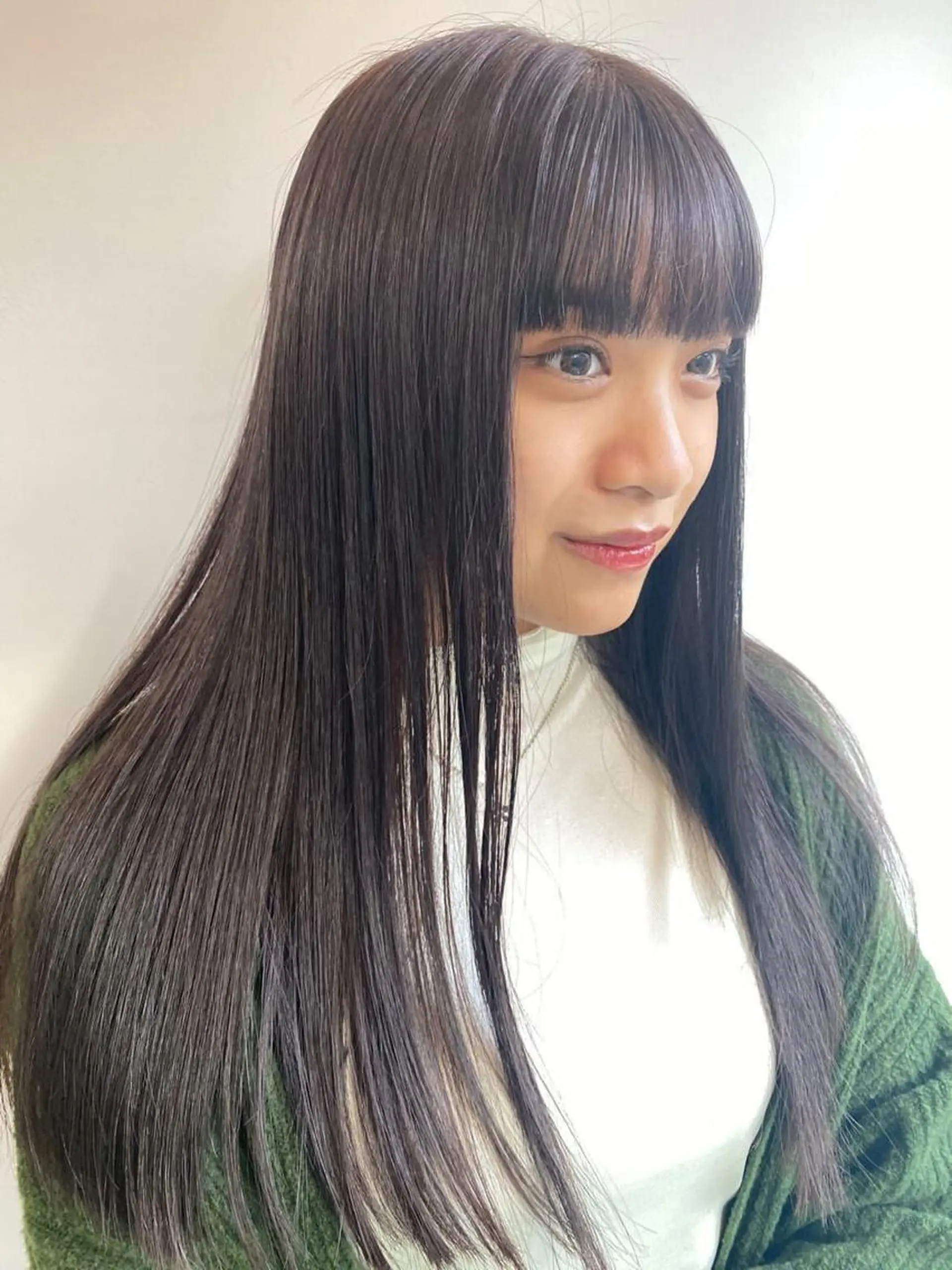 ロング カラー 砂原 ひよりのヘアスタイル