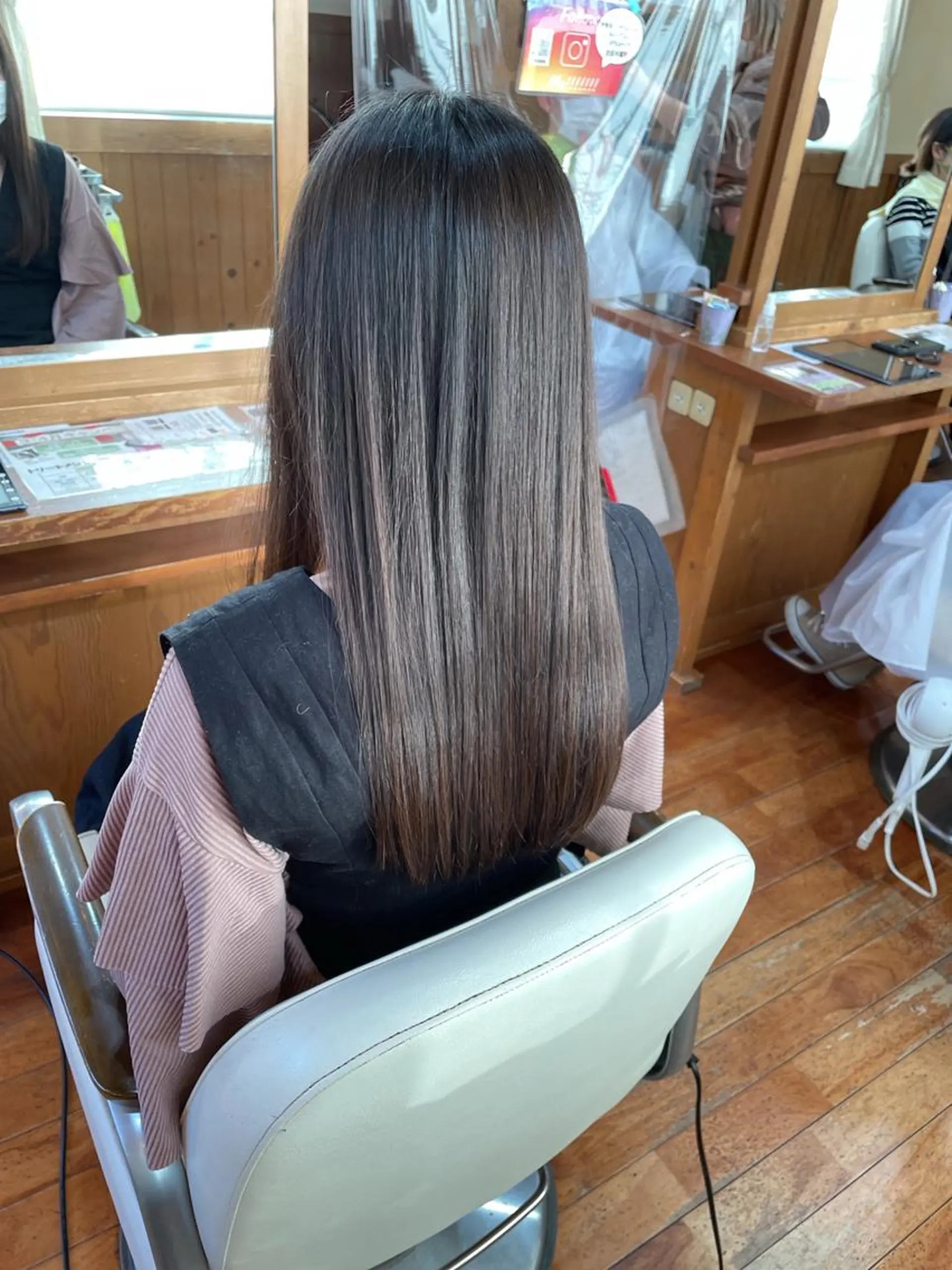 ロング 髪質改善 トリートメント 岩井 佑城のヘアスタイル