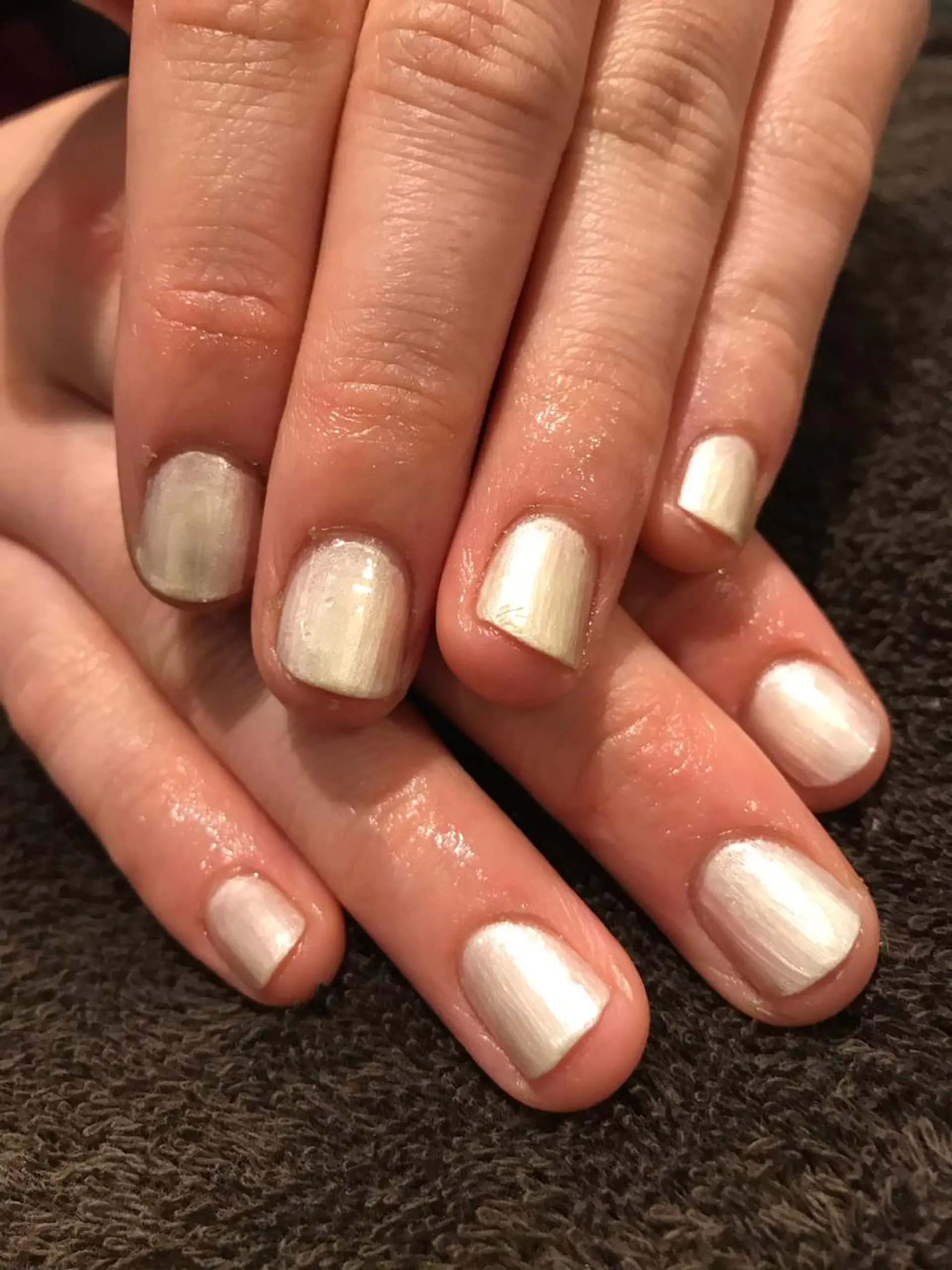 ネイル 安藤 沙妃のヘアスタイル