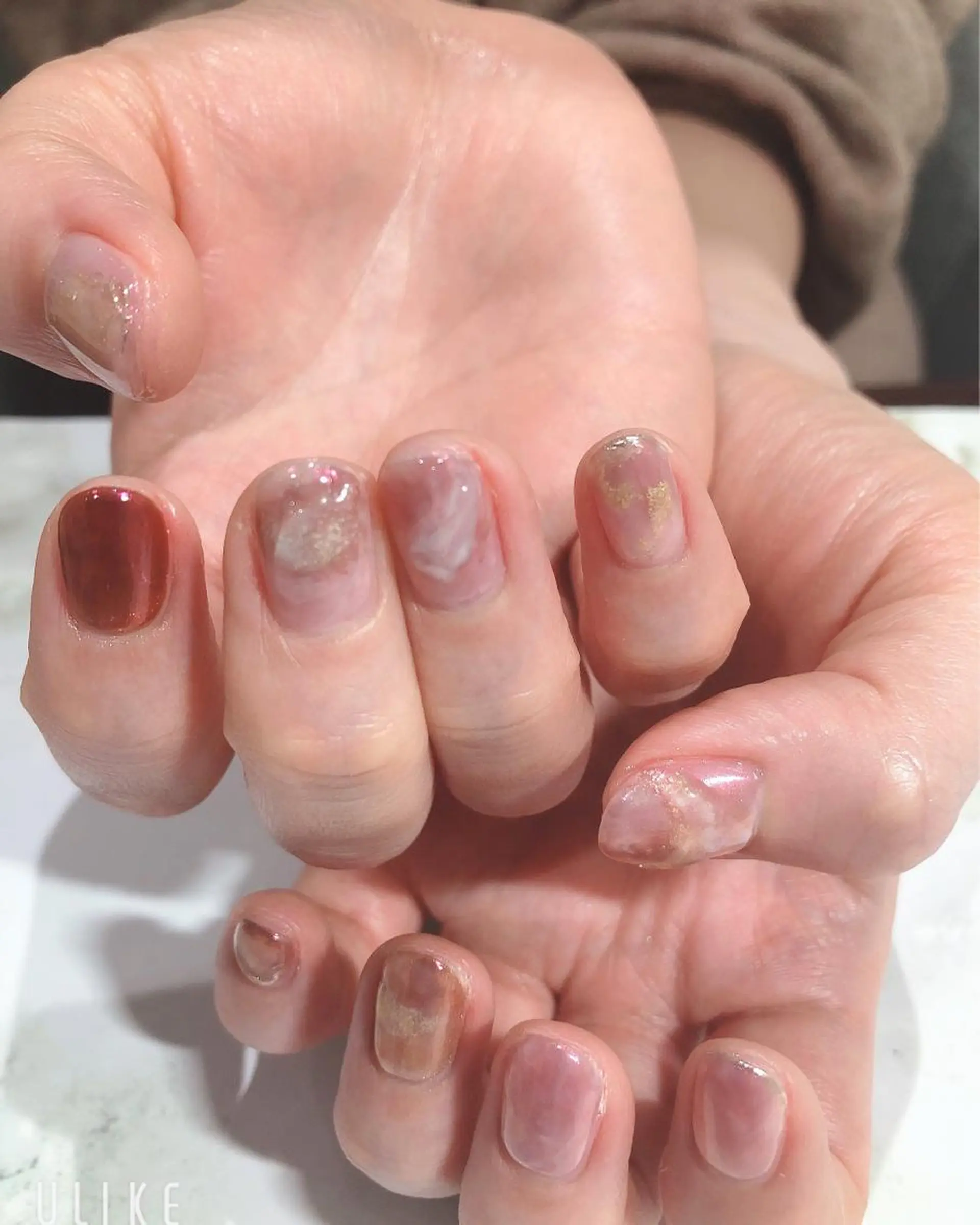 ネイル ニュアンスネイル ハンドネイル 吉野✨ ネイルデザイナー✨のネイルデザイン