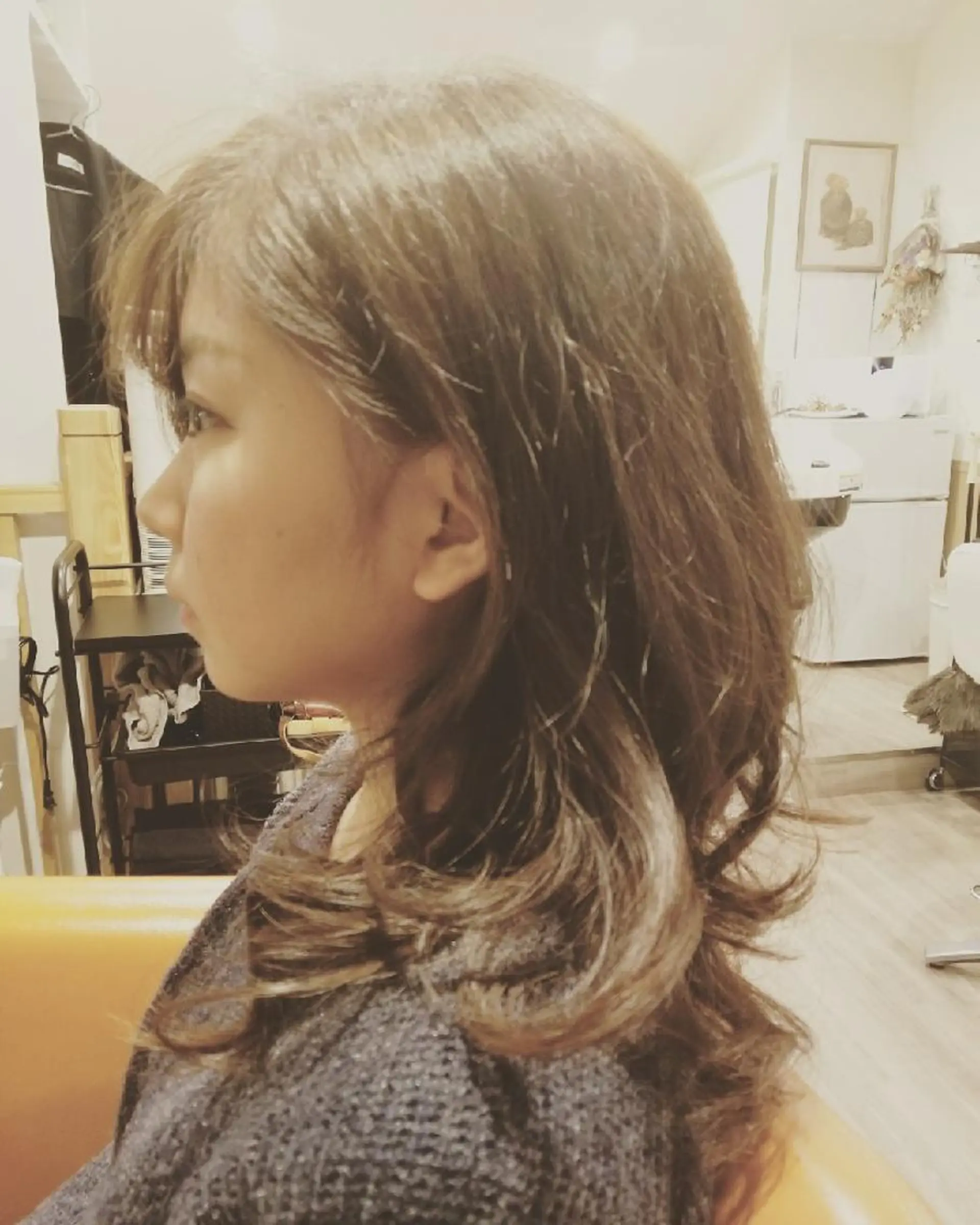 セミロング カラー アディクシーカラー アッシュ 黒髪 透明感カラー 外国人風カラー spa hair ark 富井直美のヘアスタイル