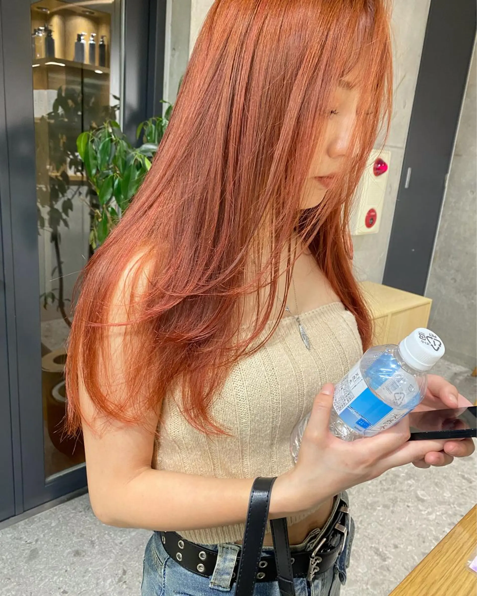 ロング カラー オレンジ レッドカラー その他 ブリーチカラーレイヤ ーカット🦋annaのヘアスタイル