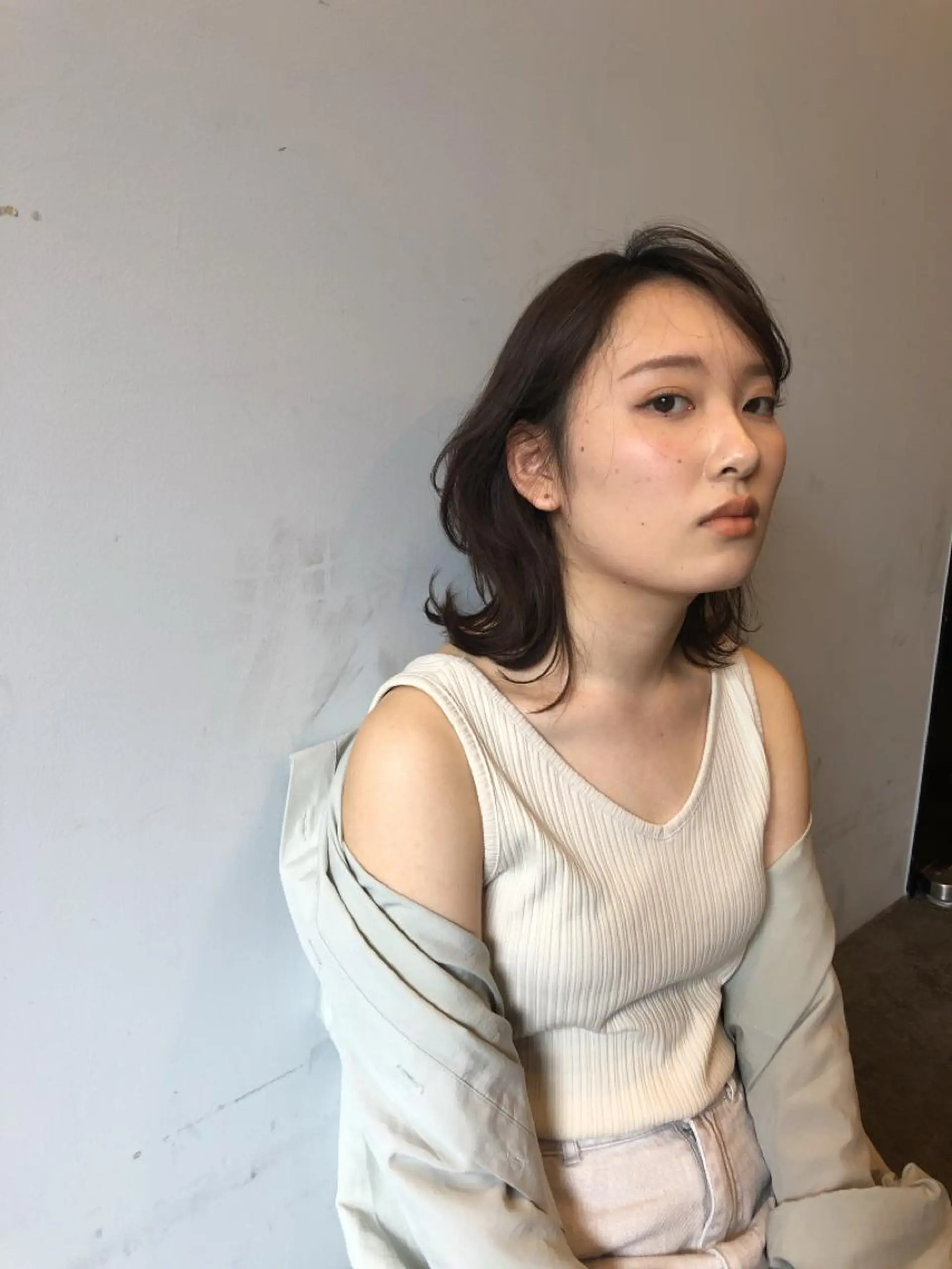 セミロング ヘアアレンジ hono/ボブ/ ハイトーン/ベージュのヘアスタイル