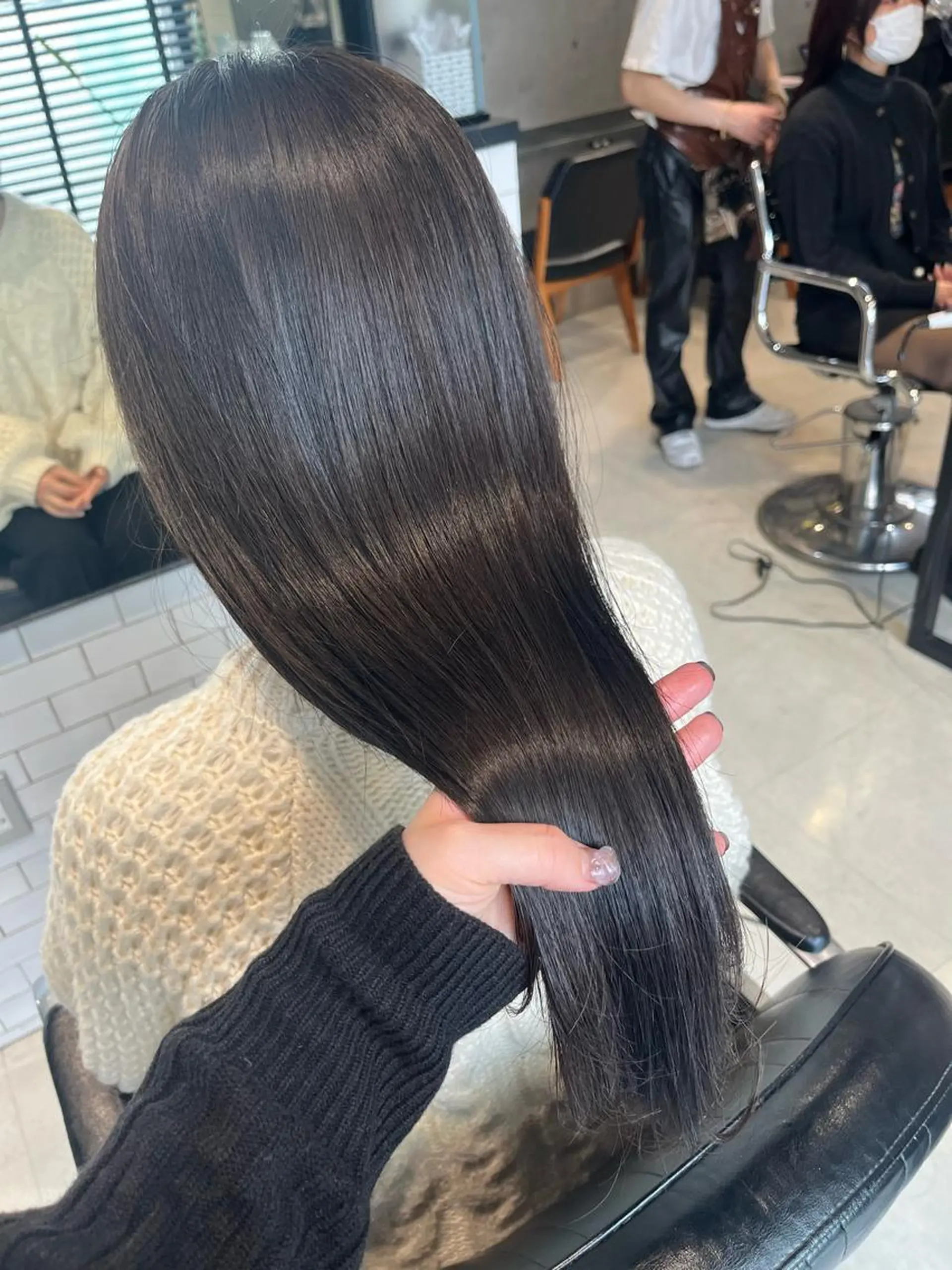 ロング カラー パーマ ヘアアレンジ トリートメント ヘッドスパ ヘアセット 透明感/オリーブ/ グレージュ/YUKAのヘアスタイル