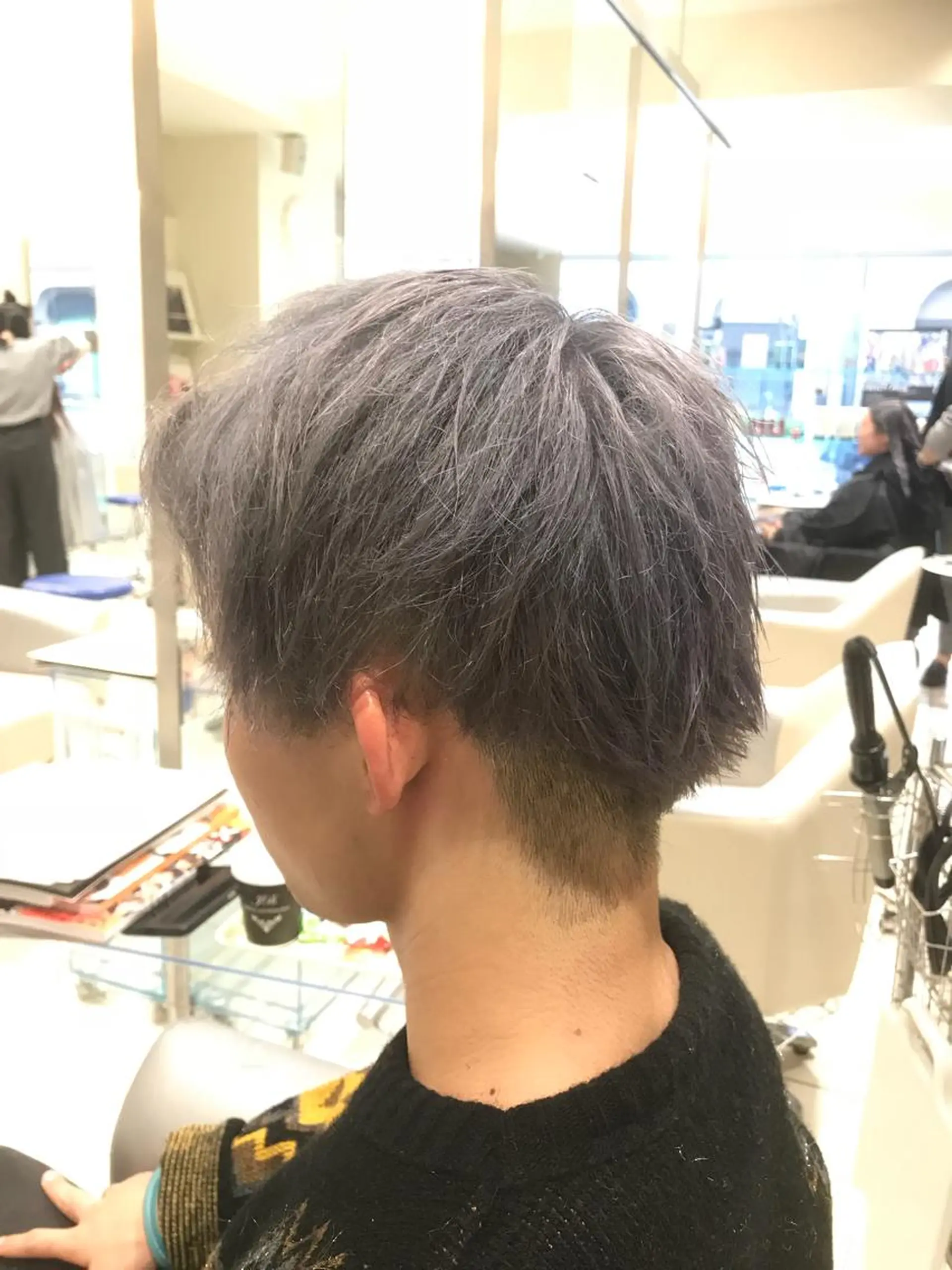 ショート カラー パーマ ヘアアレンジ メンズ キッズ ネイル マツエク・マツパ メンズブリーチ アッシュ アッシュグレー ブリーチ ヘアカラー トリートメント EnBlesS西宮 マンツーマン神道有基のヘアスタイル
