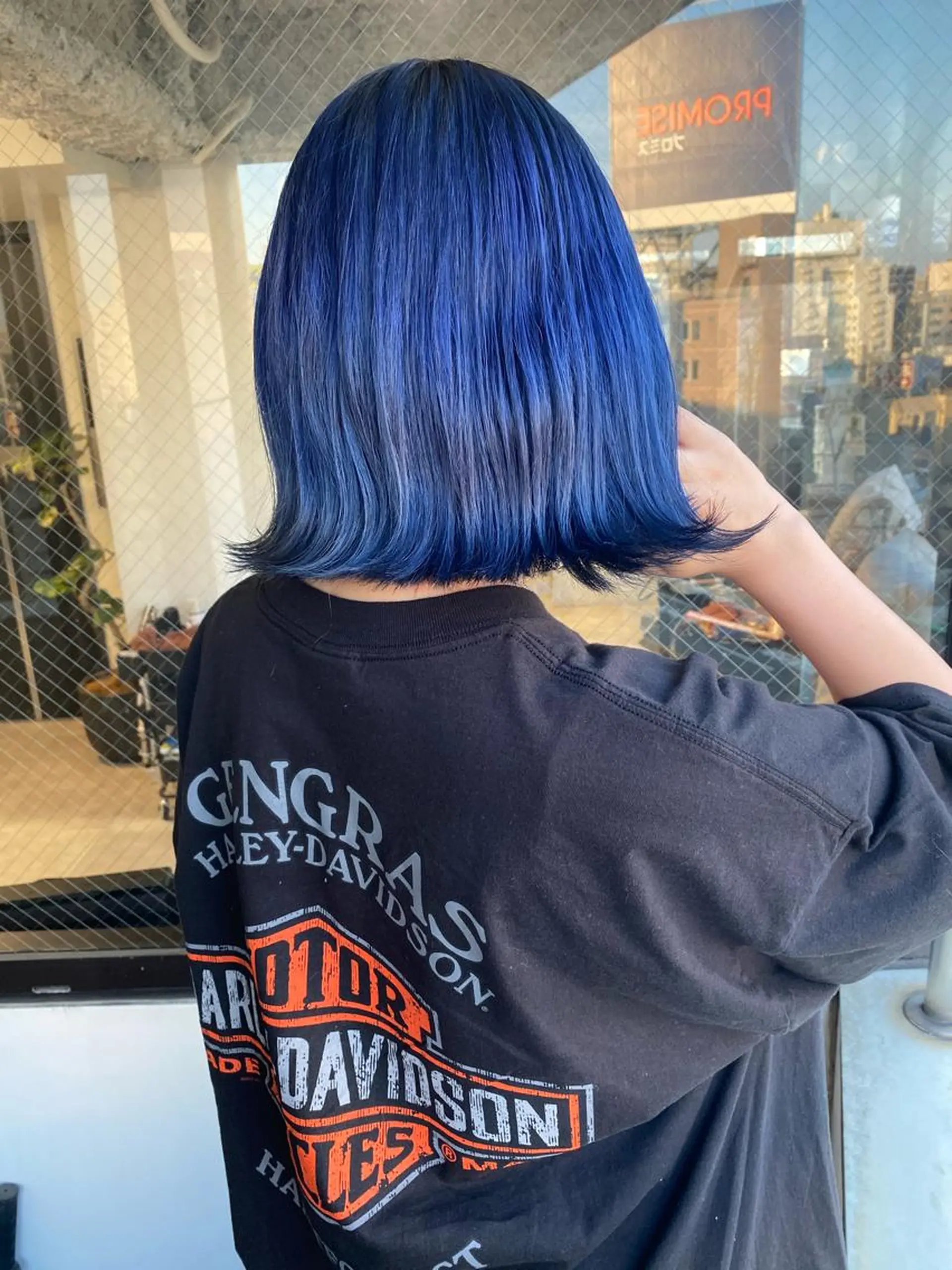 ミディアム ハッシュカット /レイヤー/大阪中津のヘアスタイル