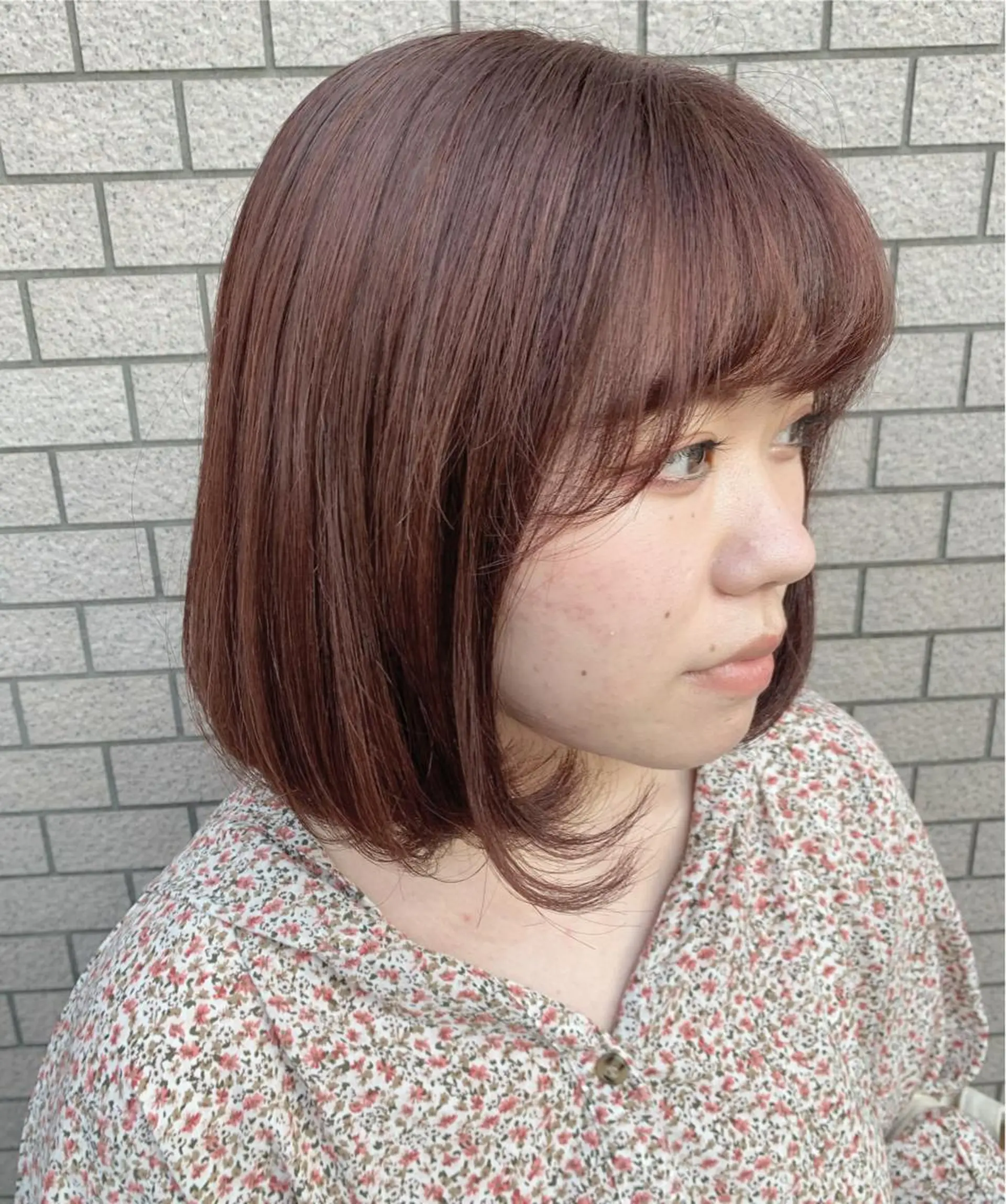 ミディアム ピンクブラウン 透明感ハイライト◎ 伊藤夏海のヘアスタイル