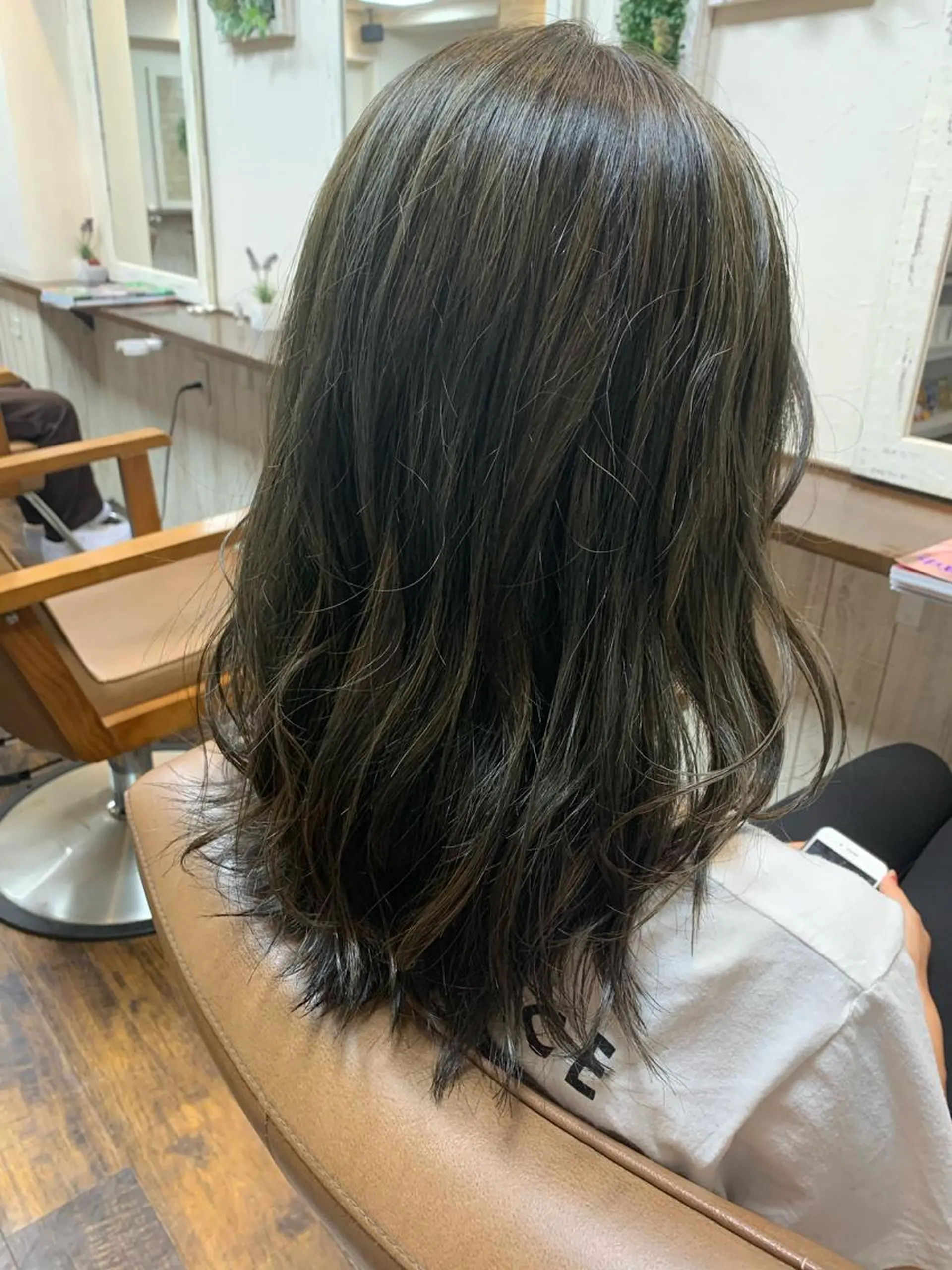 カラー est  店長 ✂︎高橋✂︎のヘアスタイル