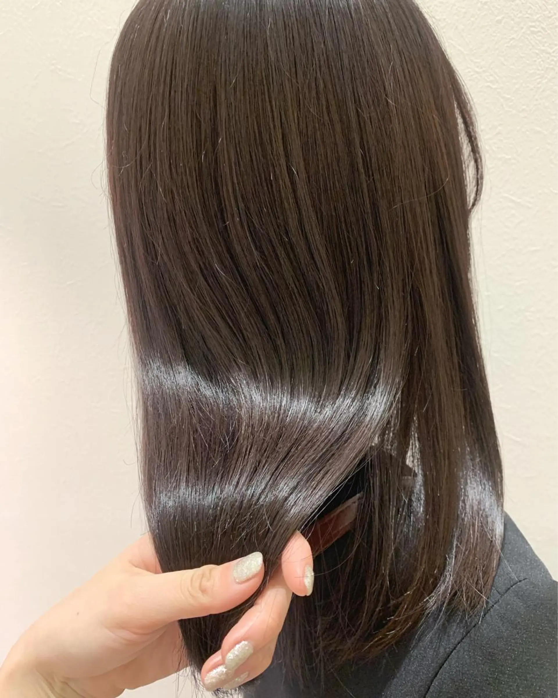 セミロング カラー ブラウンカラー ナチュラルブラウン ハブヘアー ハブヘアーのヘアスタイル