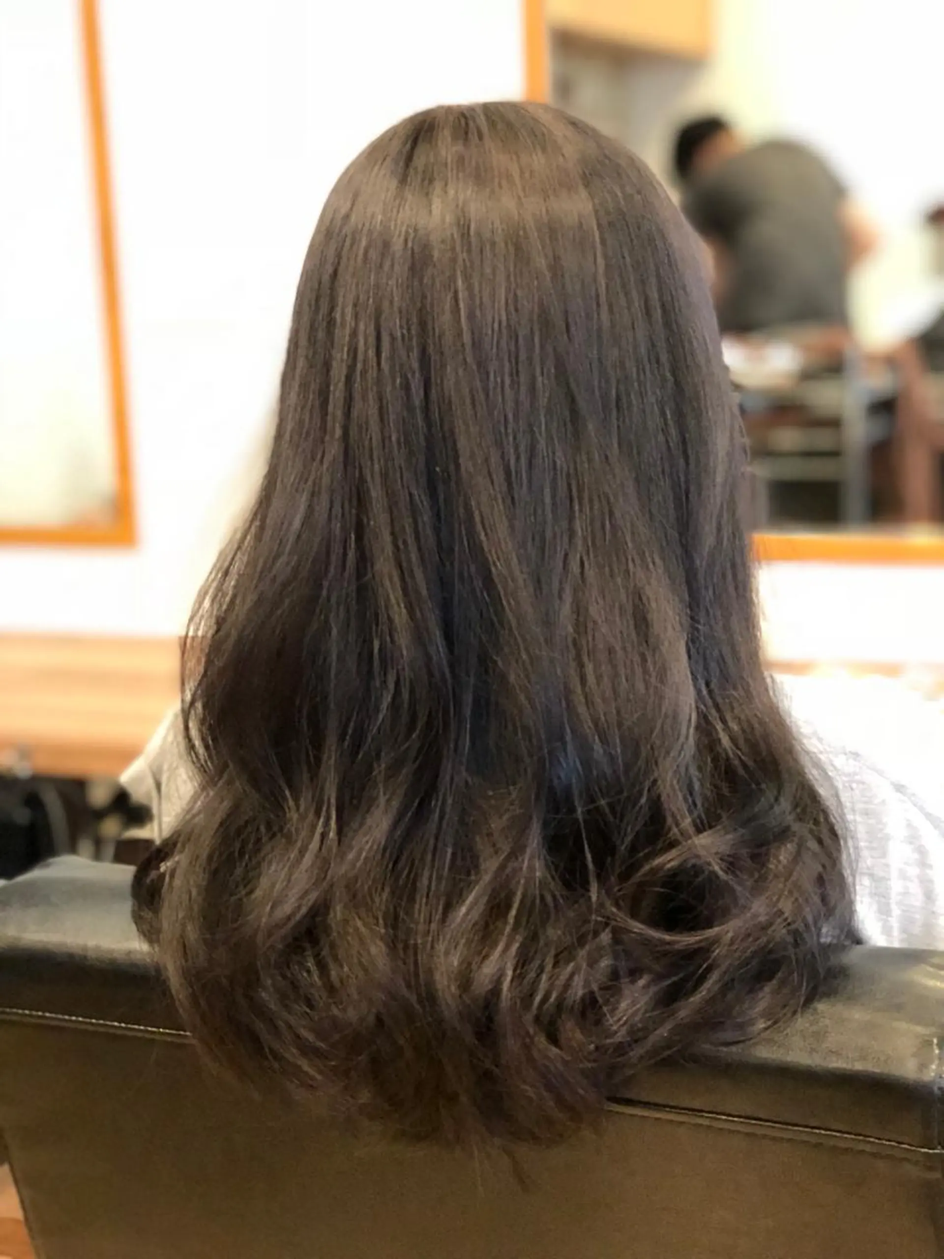 ロング カラー ブリーチ ケアブリーチ オレンジ カット パーマ トリートメント ヘッドスパ 美髪矯正 🌈髪質改善 山下のヘアスタイル