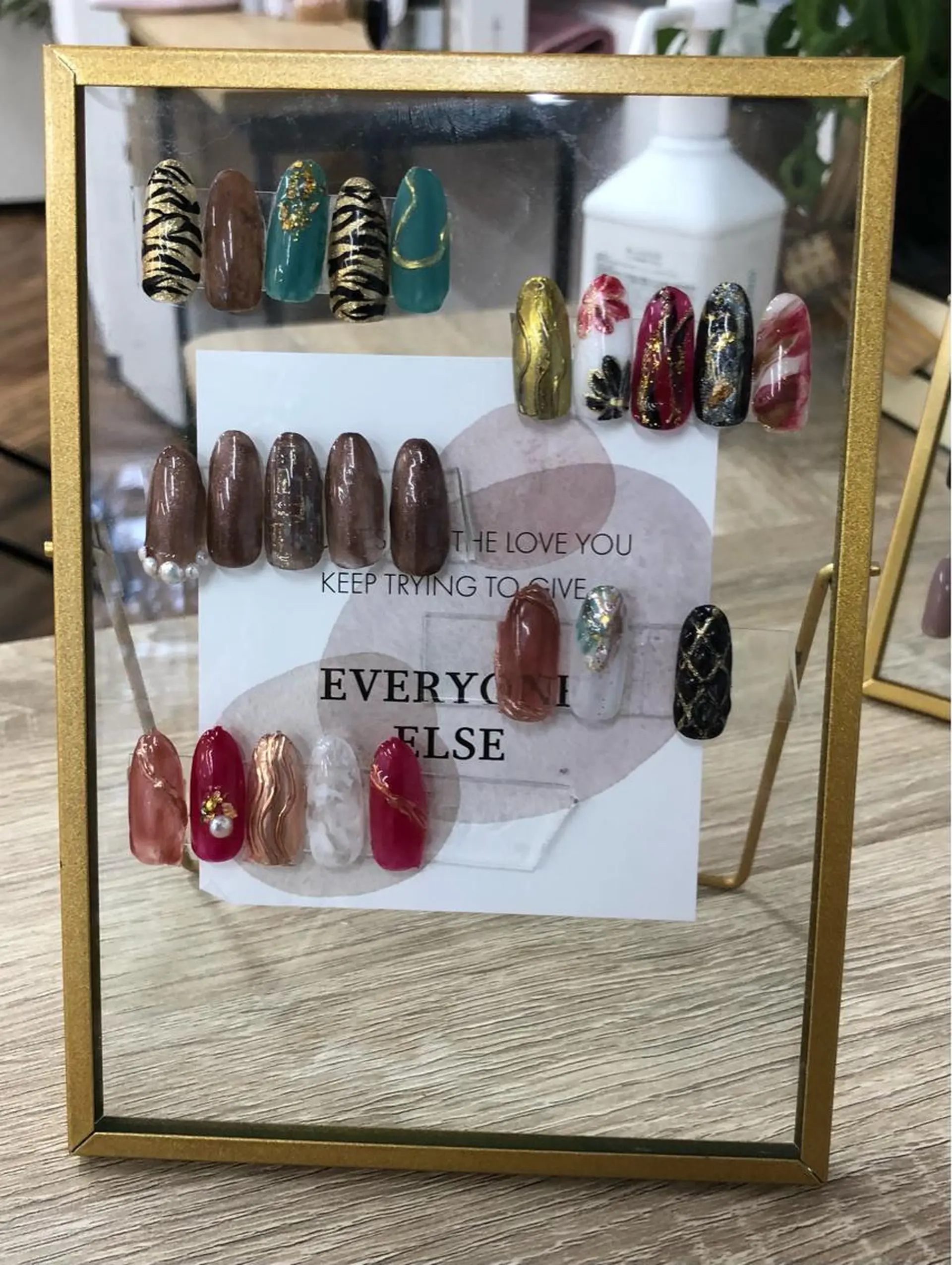 ネイル 横尾 麻里のネイルデザイン