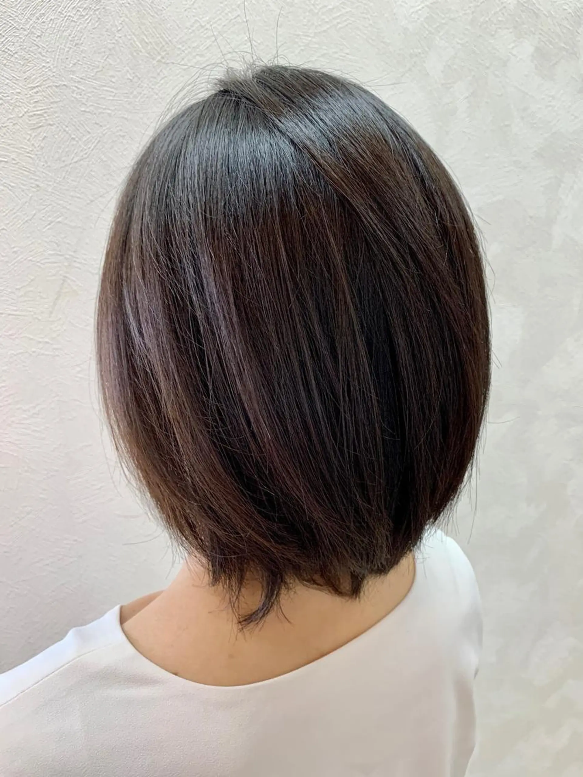 ショート レイヤーカット 加藤 遥花のヘアスタイル