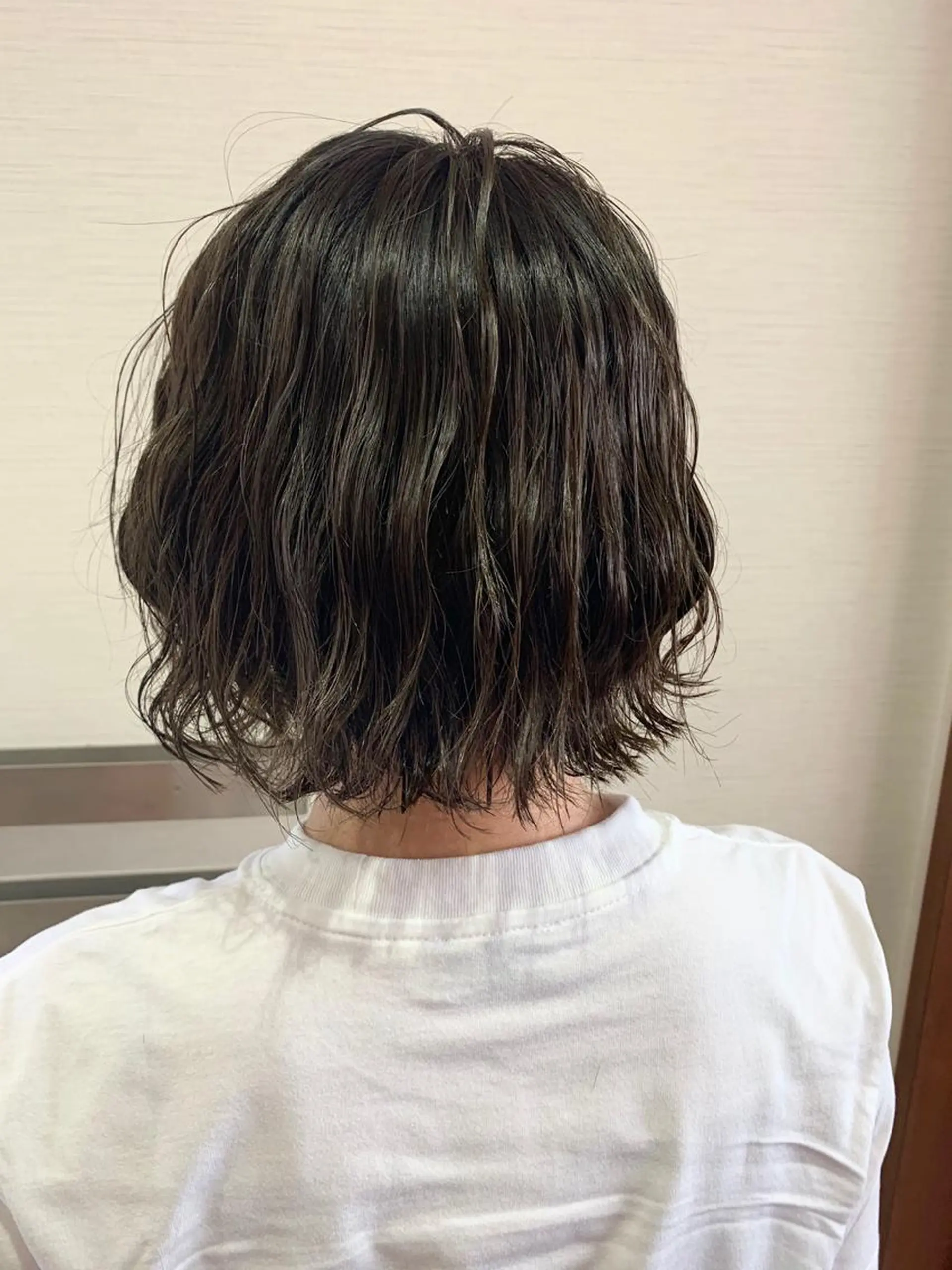 ショート カラー 蓮見  友里のヘアスタイル