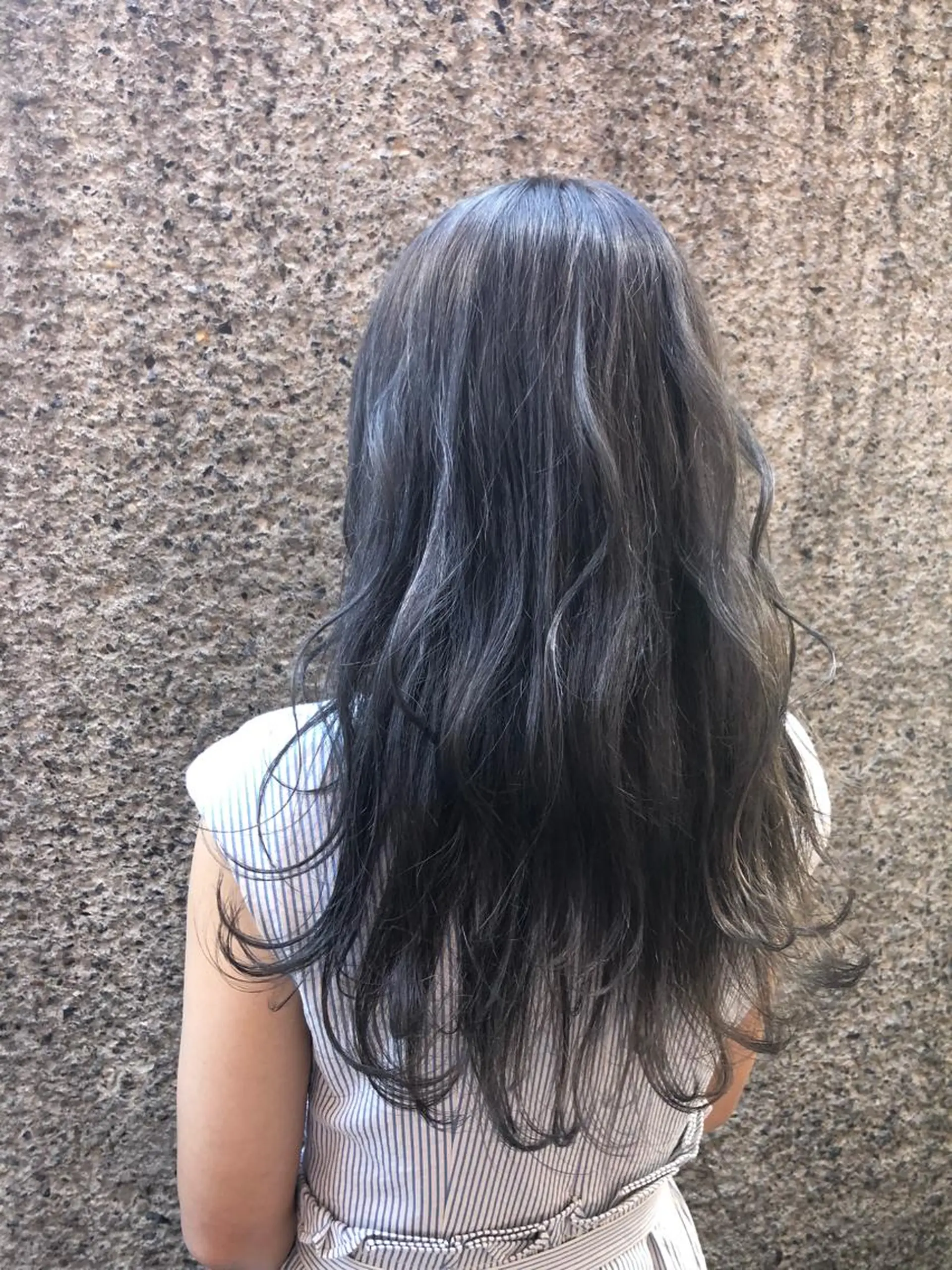 ロング カラー ヘアアレンジ アッシュ 透明感カラー ヘアカラー トリートメント 透明感カラー🤎 ゆりのヘアスタイル