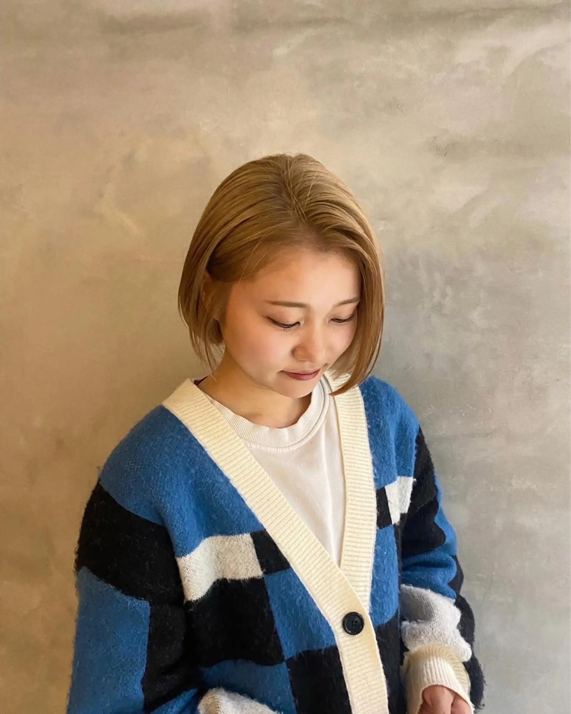 ショート カラー ブリーチ ダブルカラー ムナカタ アカリのヘアスタイル