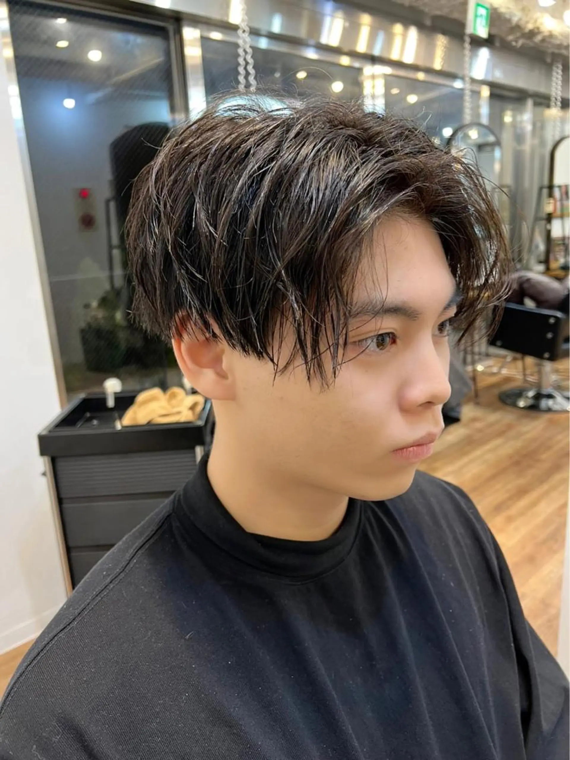 メンズ センターパート AITOKYO横浜 吉山和希のヘアスタイル