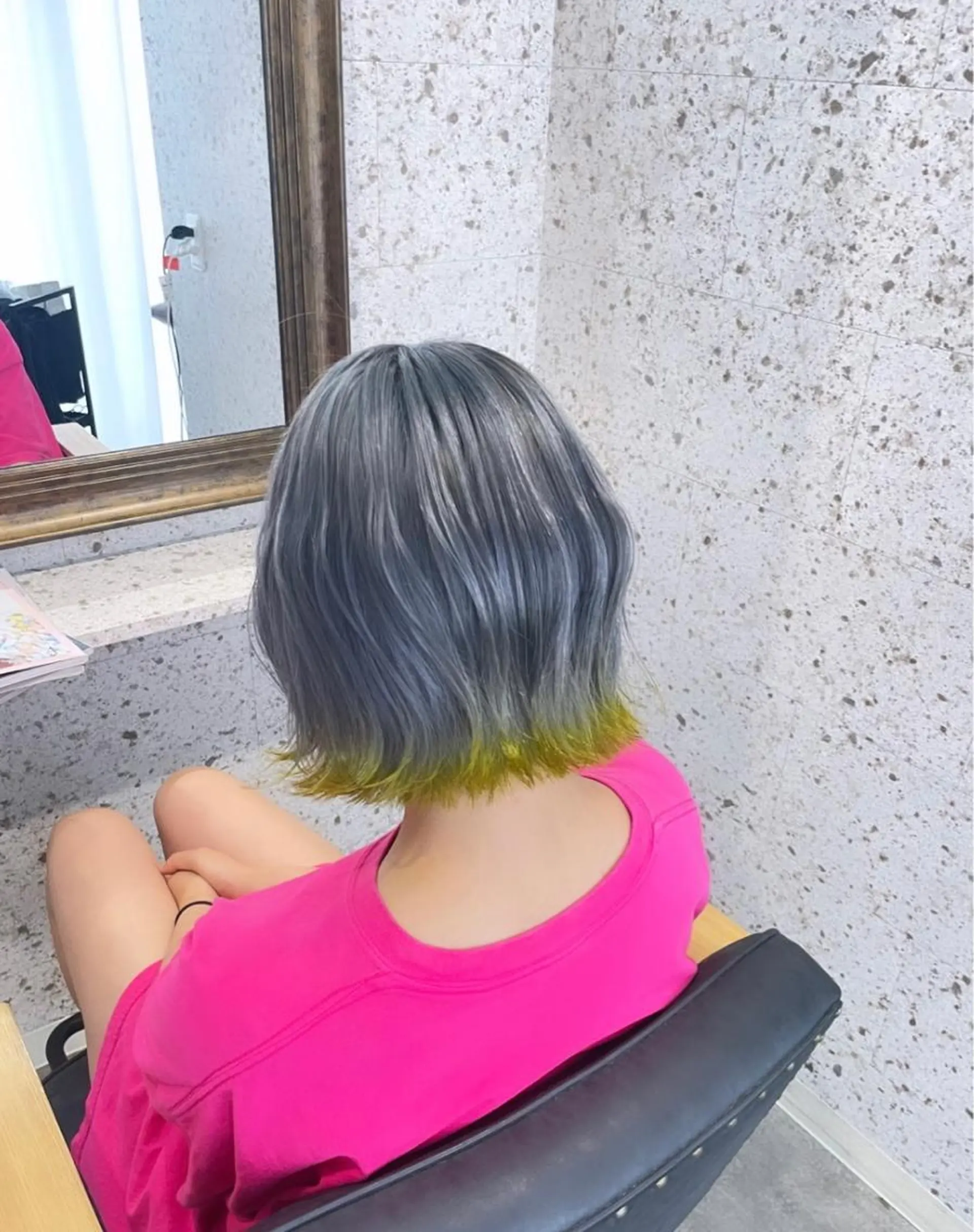 ショート 有人/バレイヤージュ /シャドールーツのヘアスタイル