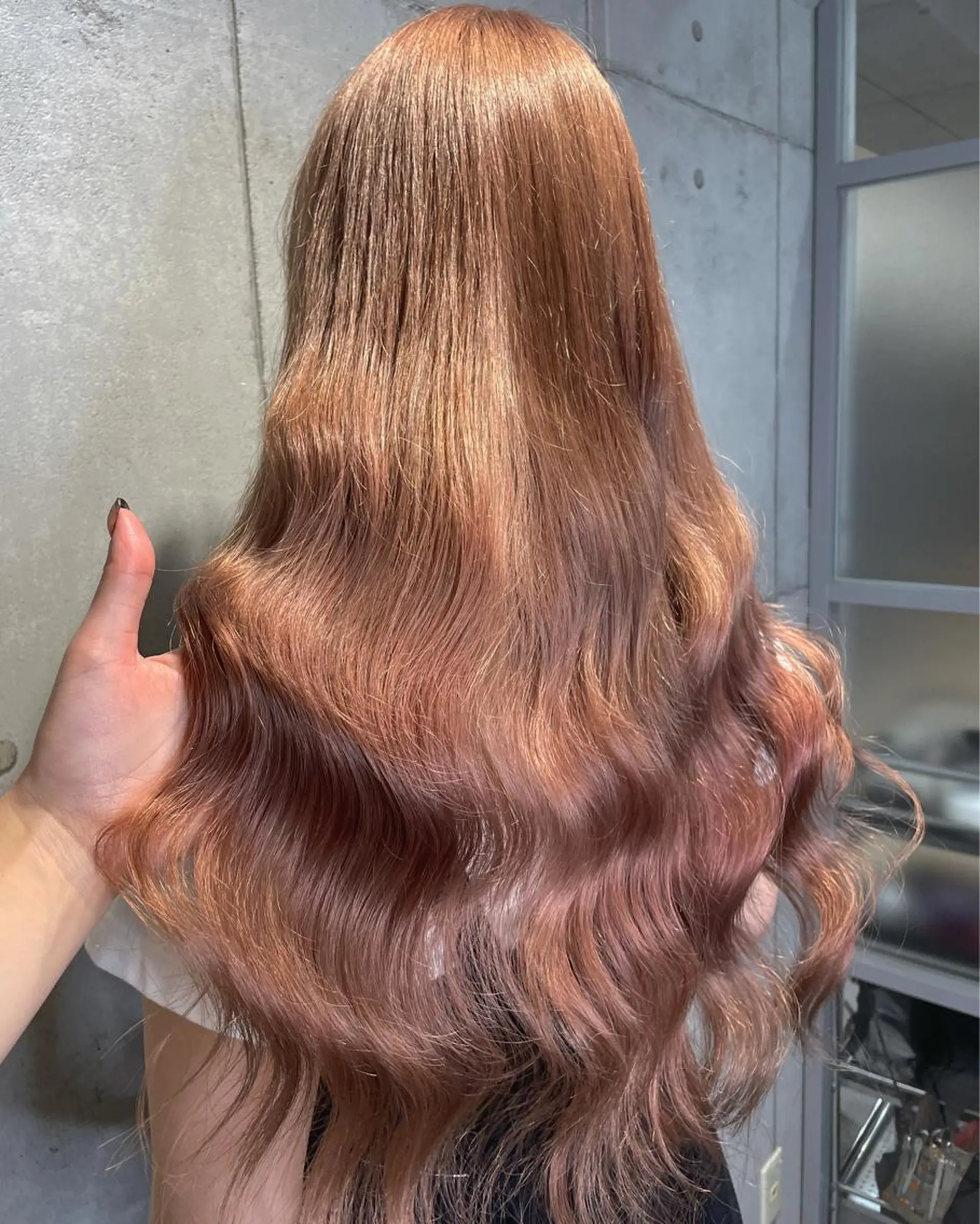 カラー オオカワユウキ 🎀newi池袋のヘアスタイル