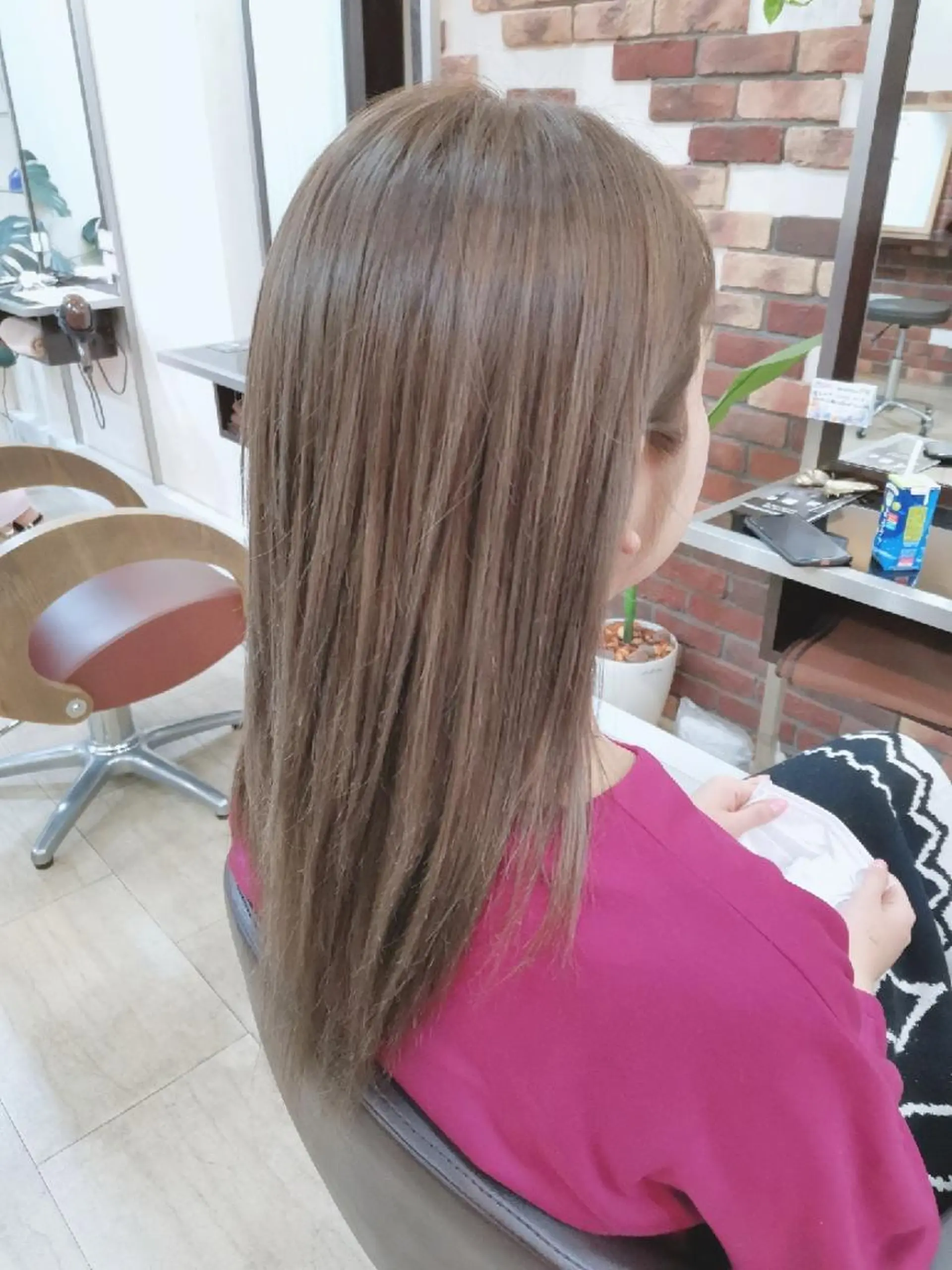 ミディアム ヘアカラー トリートメント ツヤ髪ケアカラー✨ 中谷良成のヘアスタイル