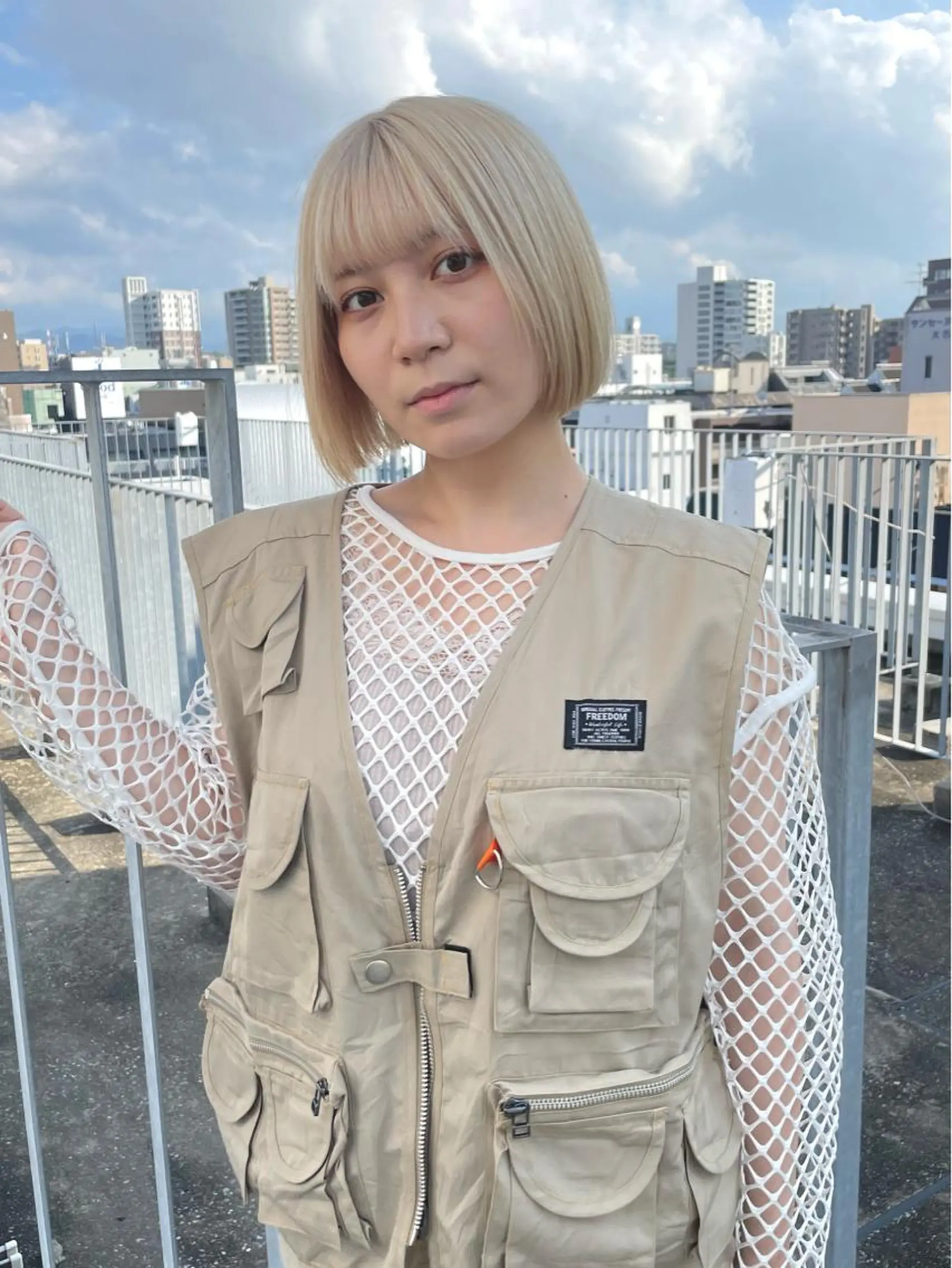 ショート カラー ブロンド ホワイトブロンド ヘアカラー トリートメント SHOTO ハイトー ン/ブロンドカラーのヘアスタイル