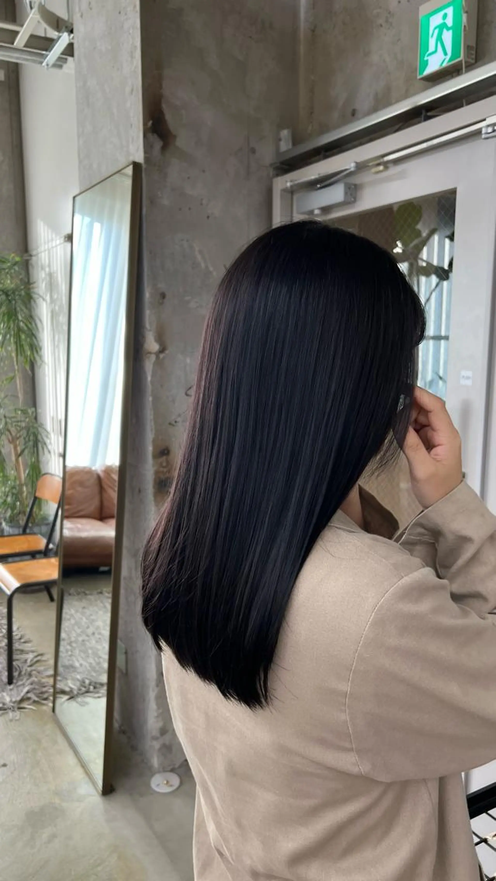 ロング azumi/ボブ/暖 色/オリーブ/縮毛のヘアスタイル