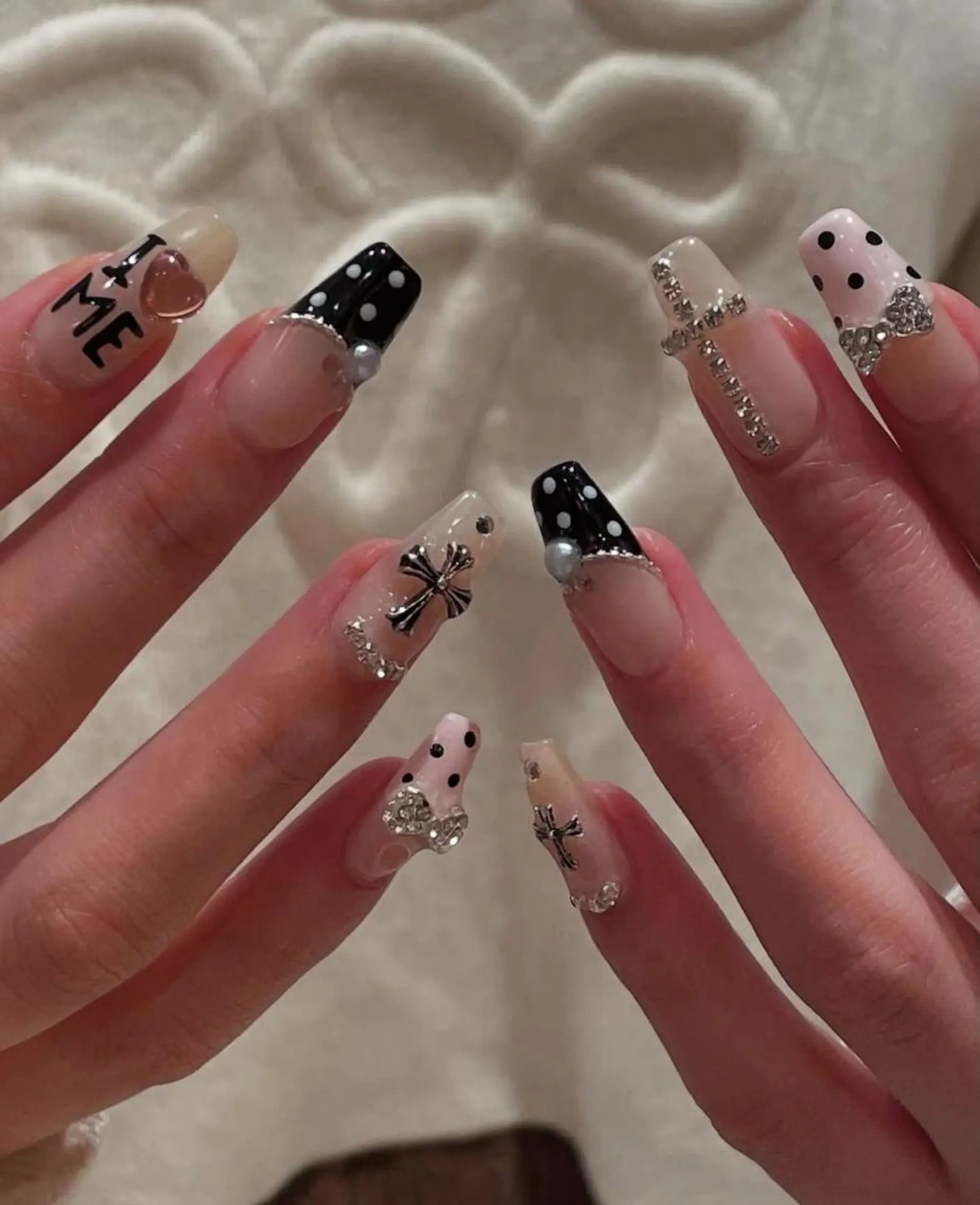 ネイル 長さ出し フレンチネイル グラデーション 卒業式 マグネットネイル ハンドネイル MIHANA NAILのネイルデザイン