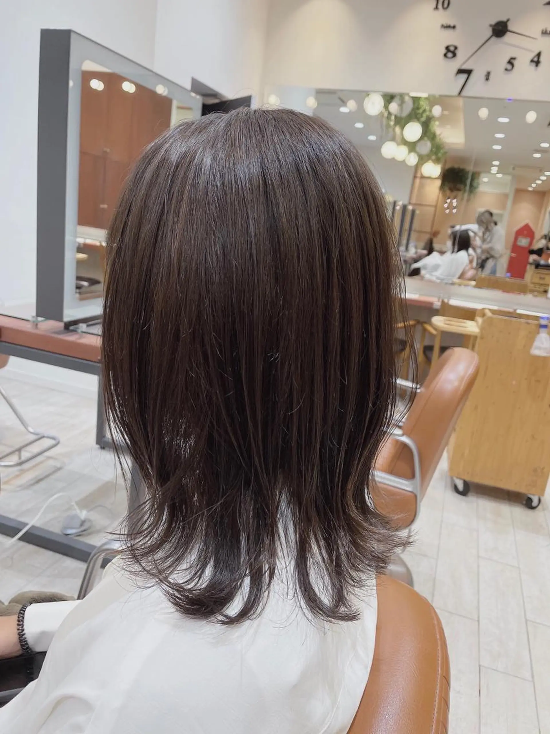 ミディアム カラー ボブレイヤー アッシュ アッシュブラウン ブラウンカラー ボブ カット ヘアカラー トリートメント 🦖鶴岡香純🦖 5/1から復帰しますのヘアスタイル