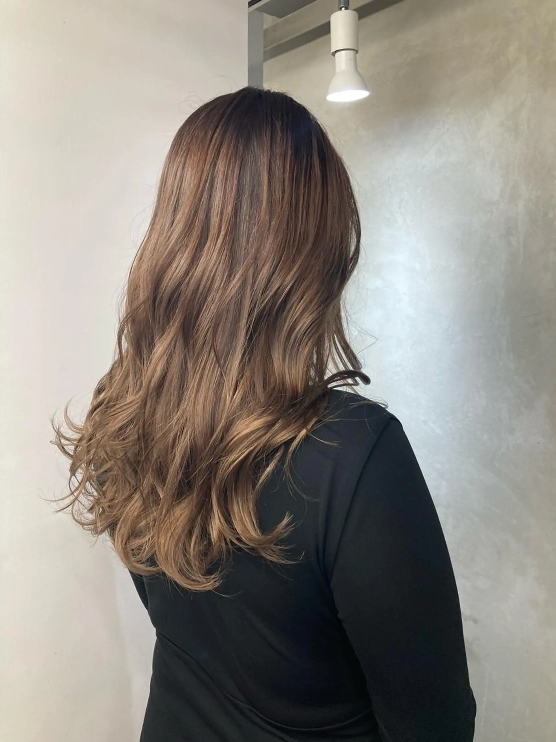 ロング カラー ベージュカラー ヘアカラー トリートメント ブリーチ&似合せボブ 田中寛十のヘアスタイル