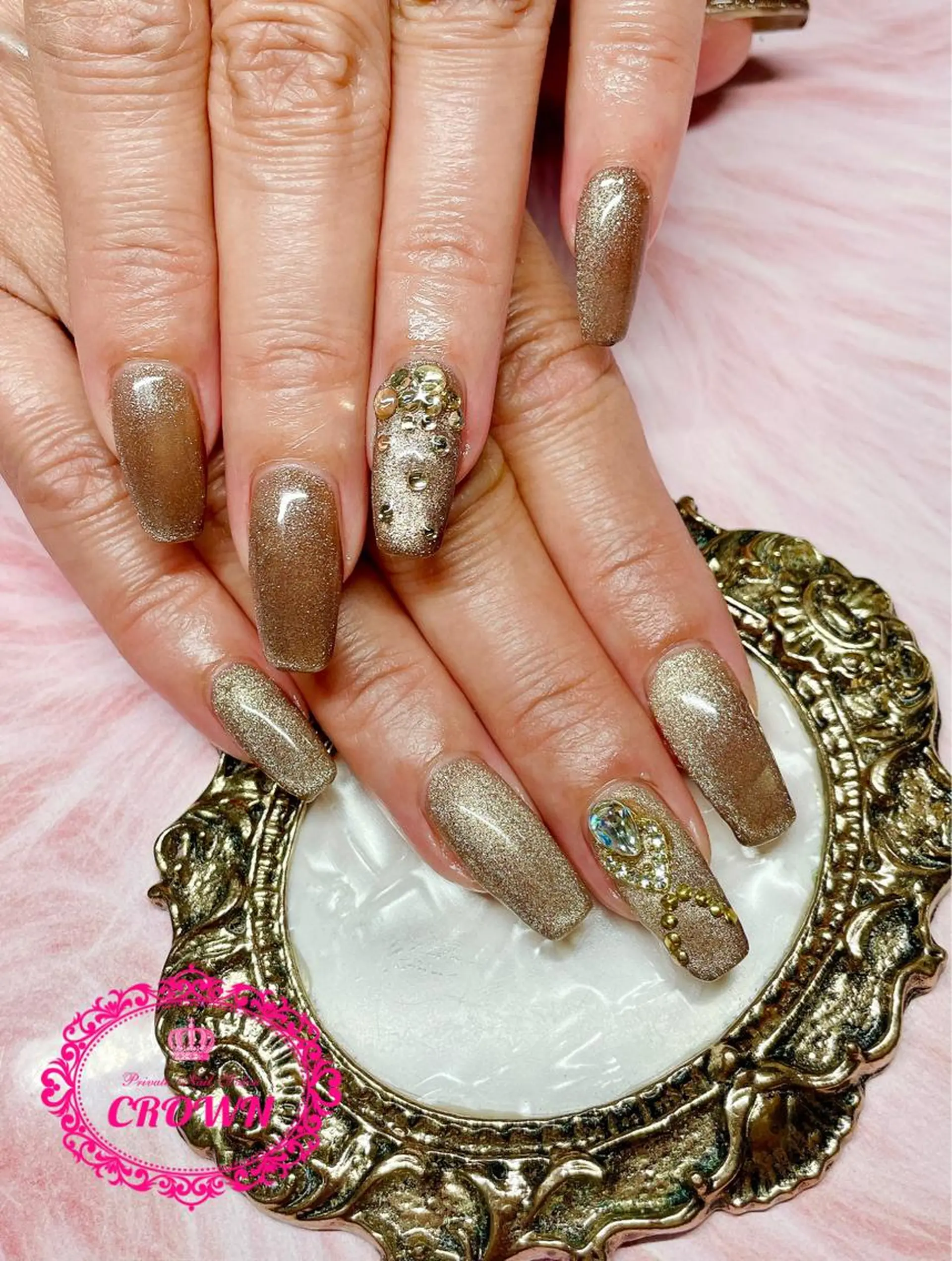 ネイル CROWN プライベートサロンのネイルデザイン