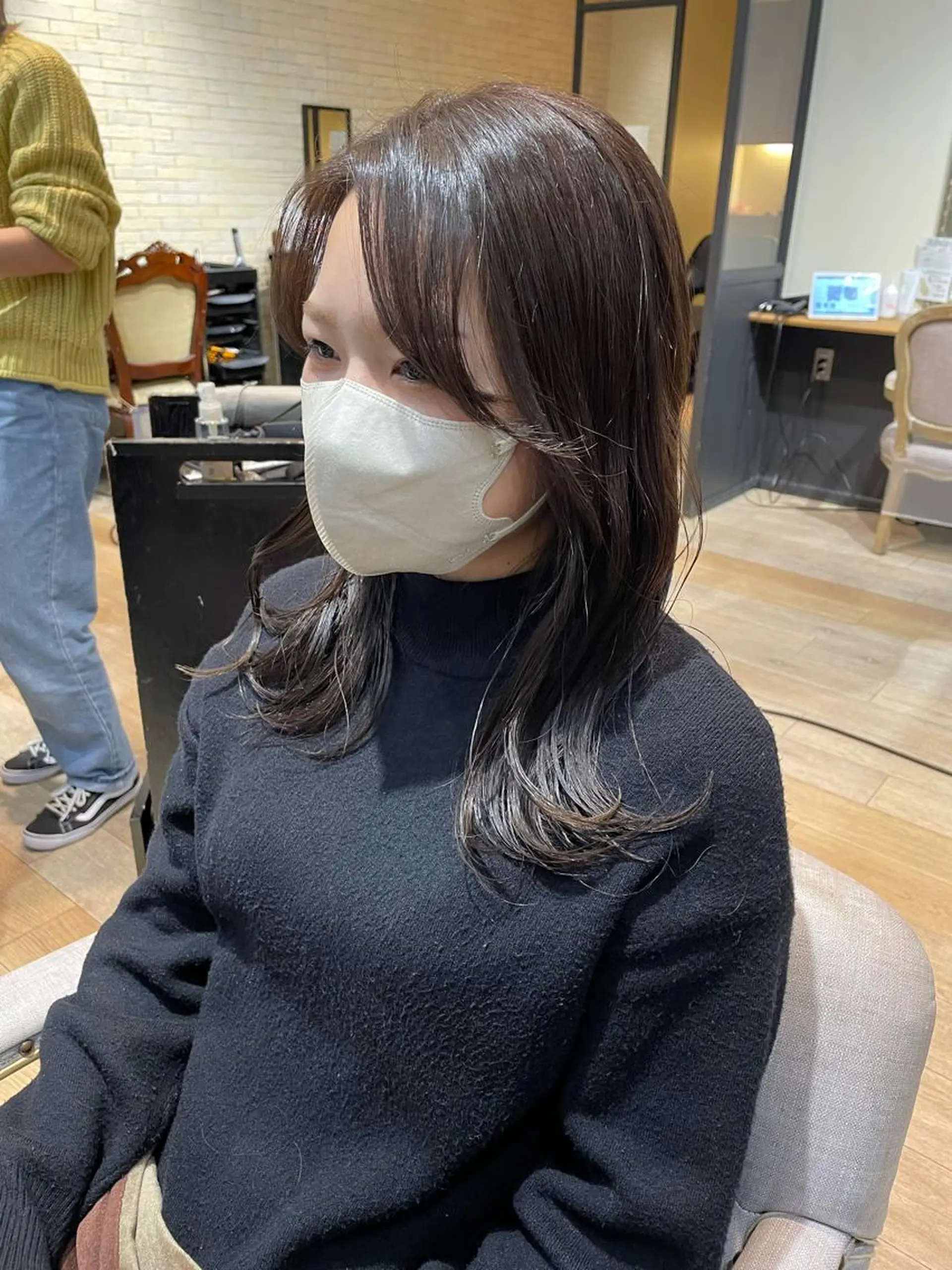 セミロング 韓国風ヘア レイヤーカット 亀川蓮 Agu hairのヘアスタイル