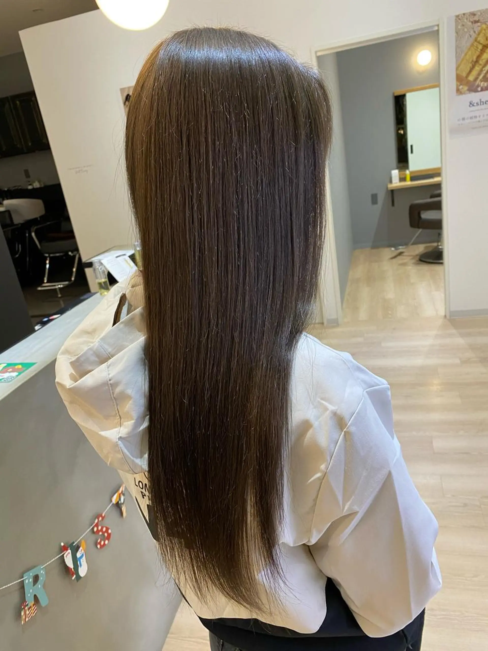 セミロング カラー Rubik'sなかもず店所属・鍵谷 公宏のヘアスタイル