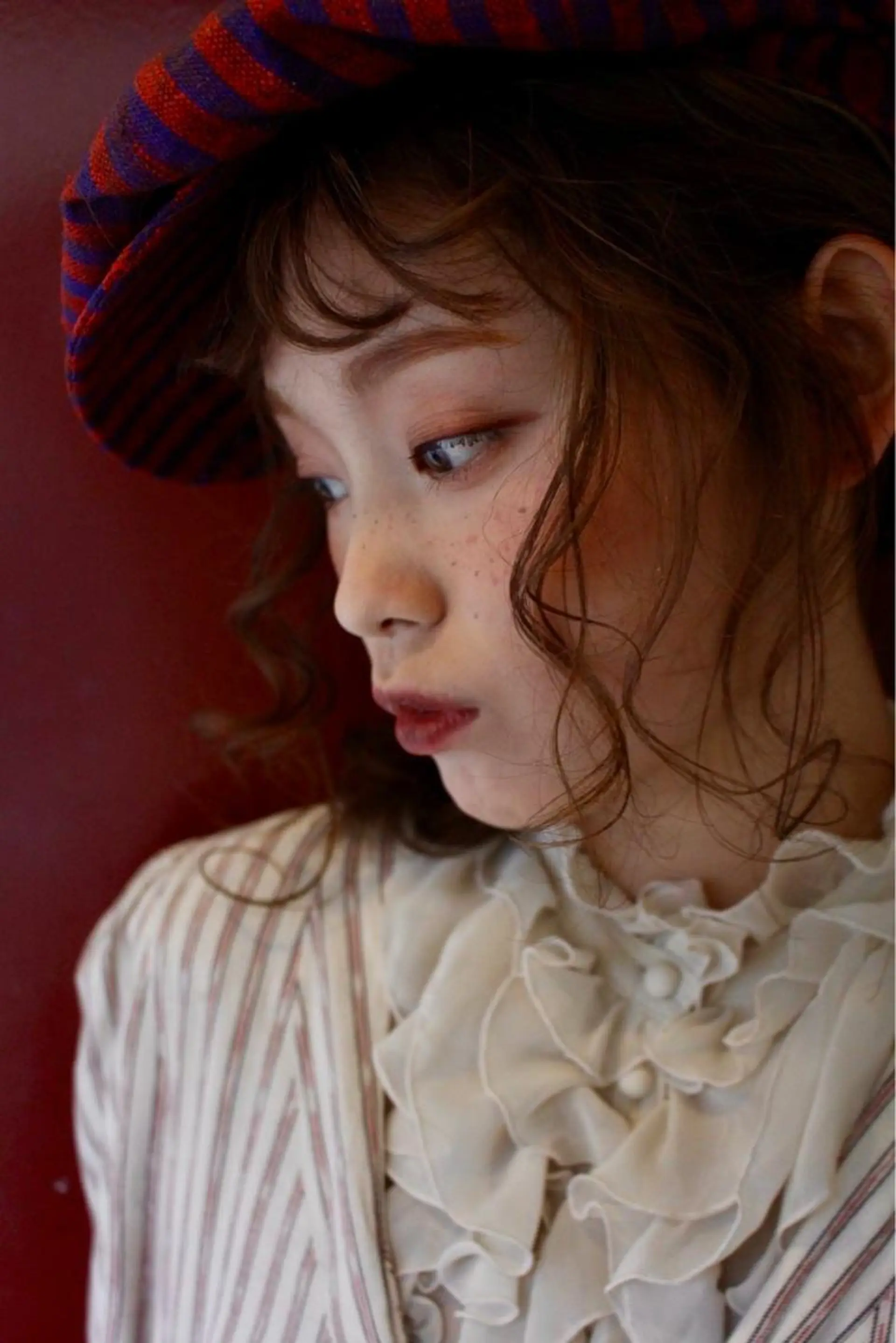 カラー 井上 歩美のヘアスタイル