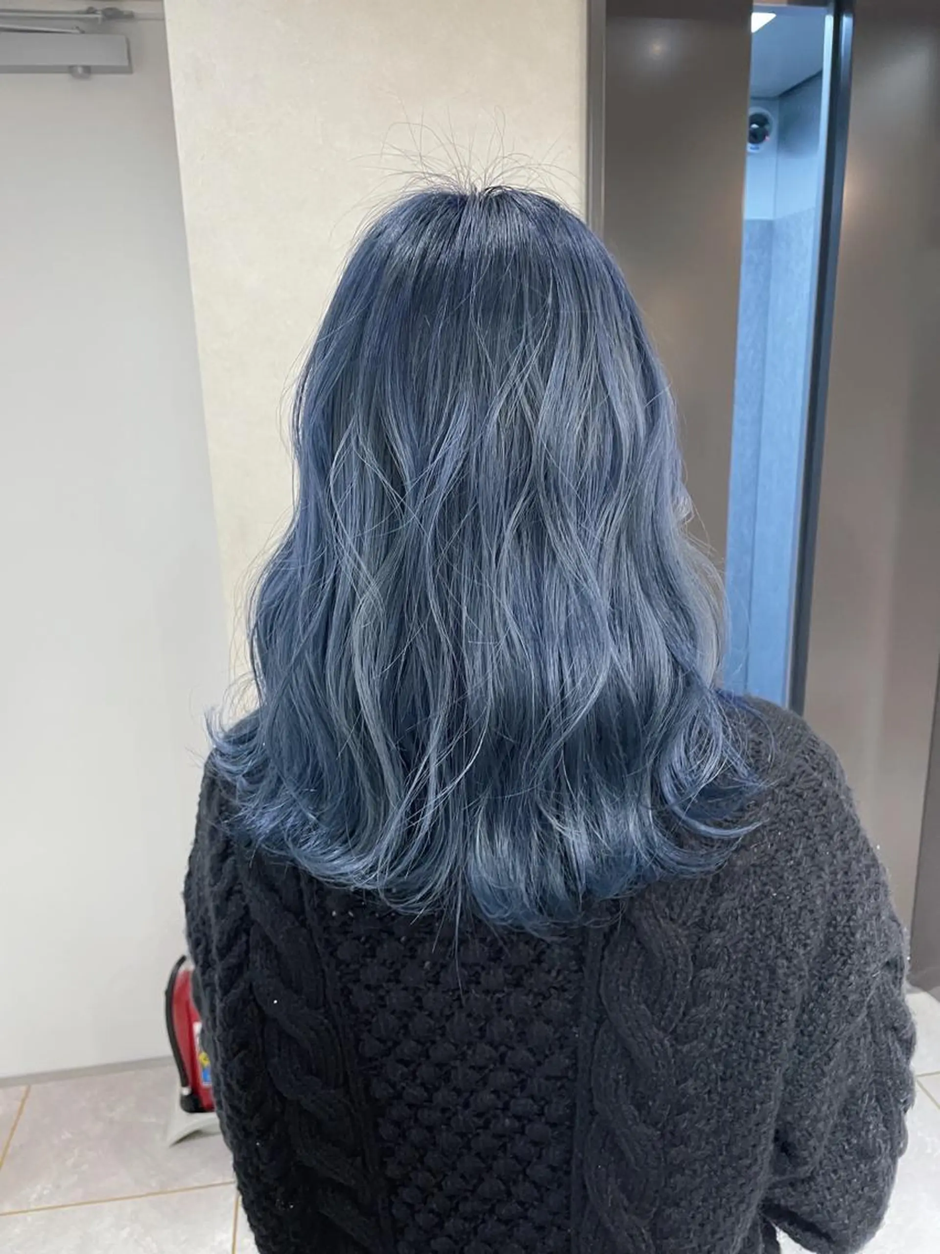 セミロング カラー ブリーチ _WHITE 天神店 YUMEKA🐻のヘアスタイル