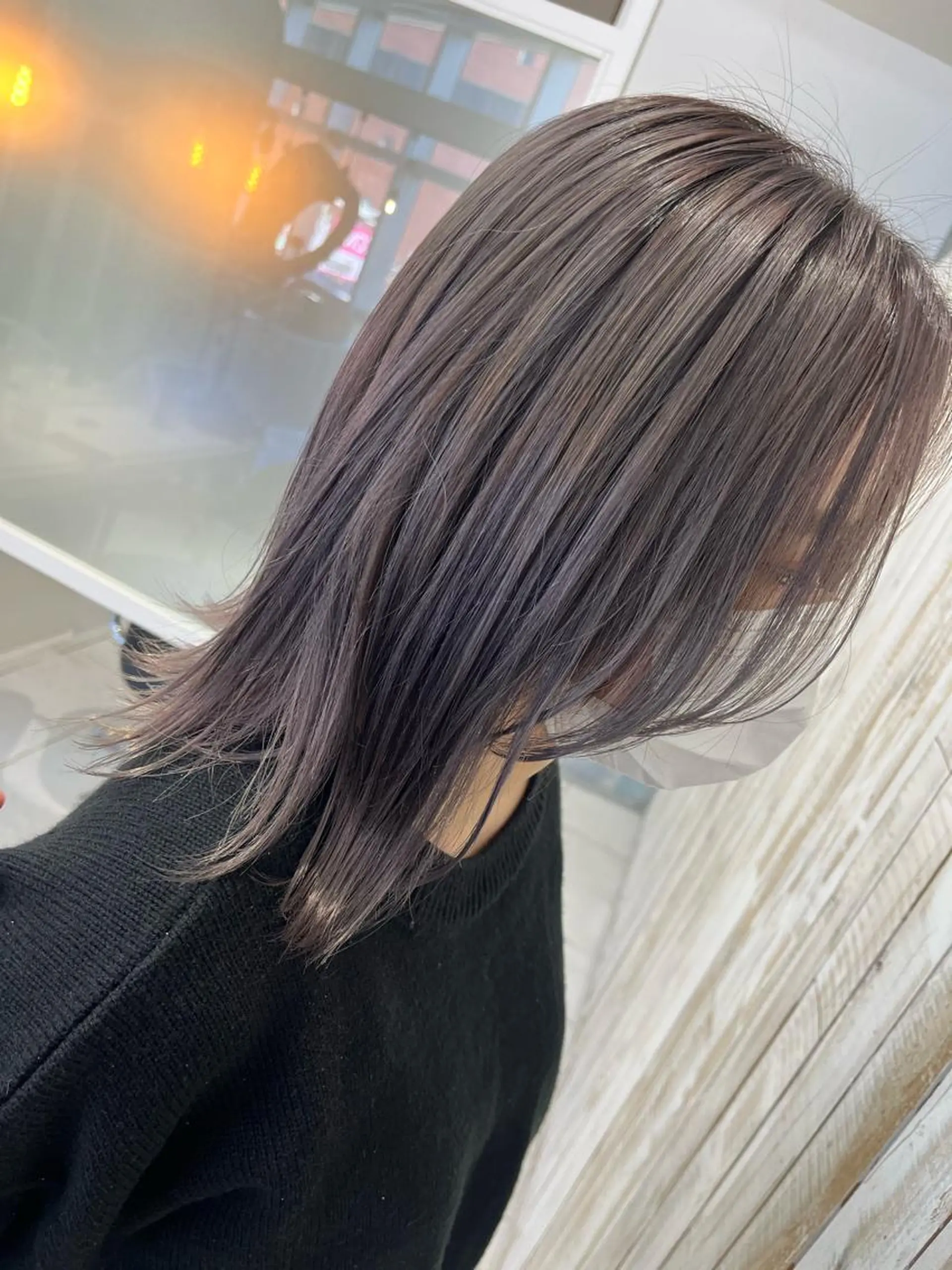 ミディアム ベージュカラー/ いぢちるみのヘアスタイル