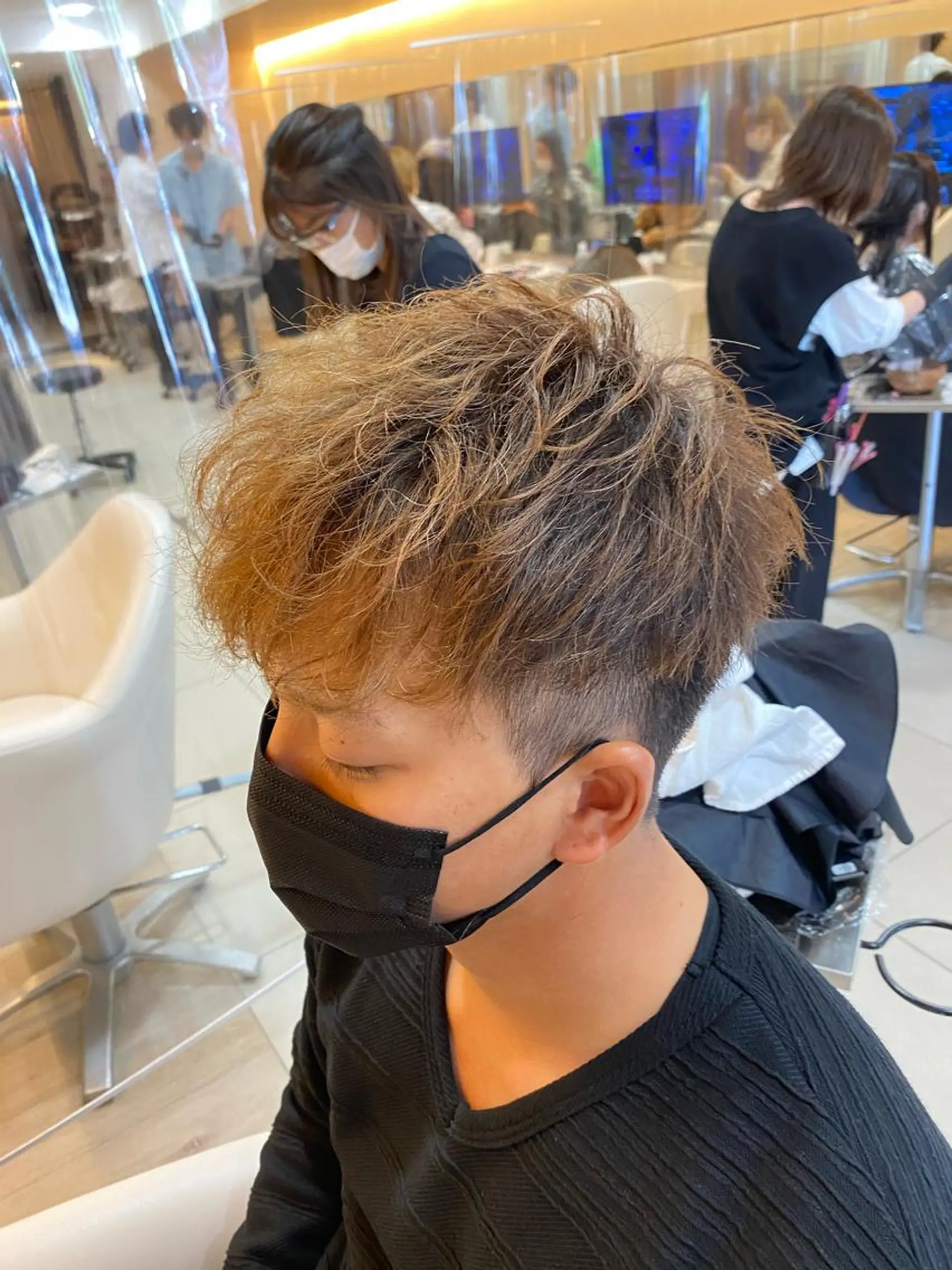 ショート パーマ メンズ マッシュ メンズパーマ 塩谷黎✨ブリーチ無W カラーメンズパーマ✨のヘアスタイル