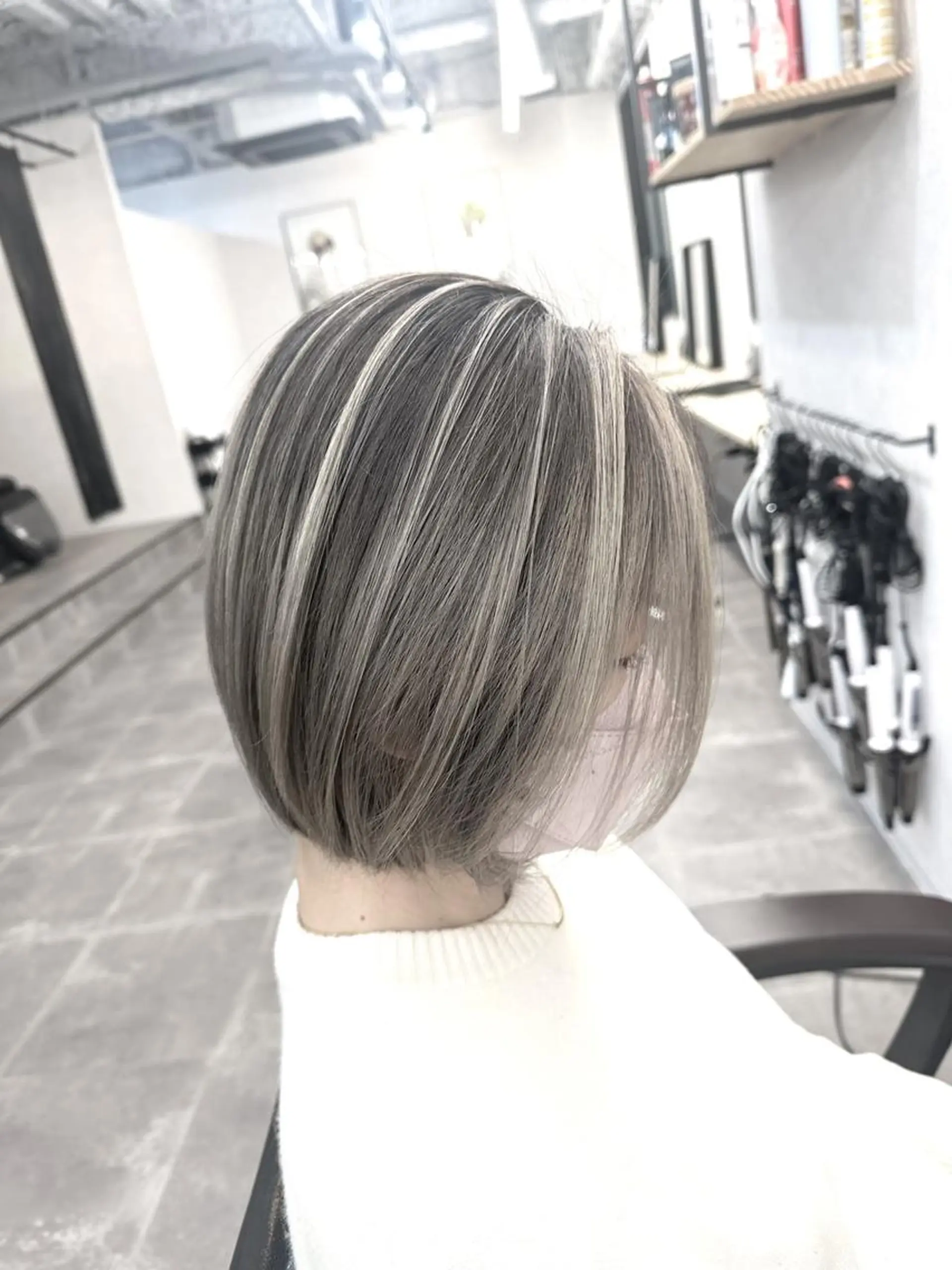 ショート カラー ヘアアレンジ ハイトーン カラーのヘアスタイル