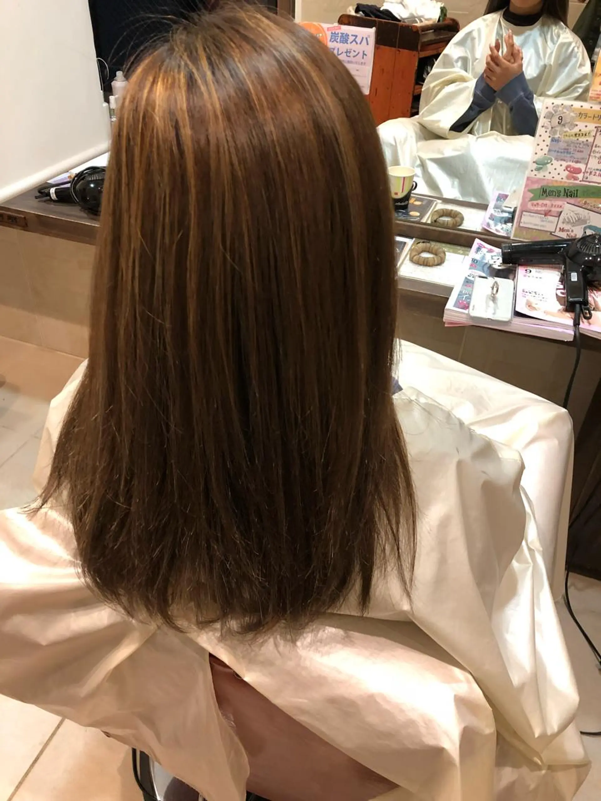 セミロング カラー 渡辺恵子 アイブロウ✨の眉毛・アイブロウイメージ