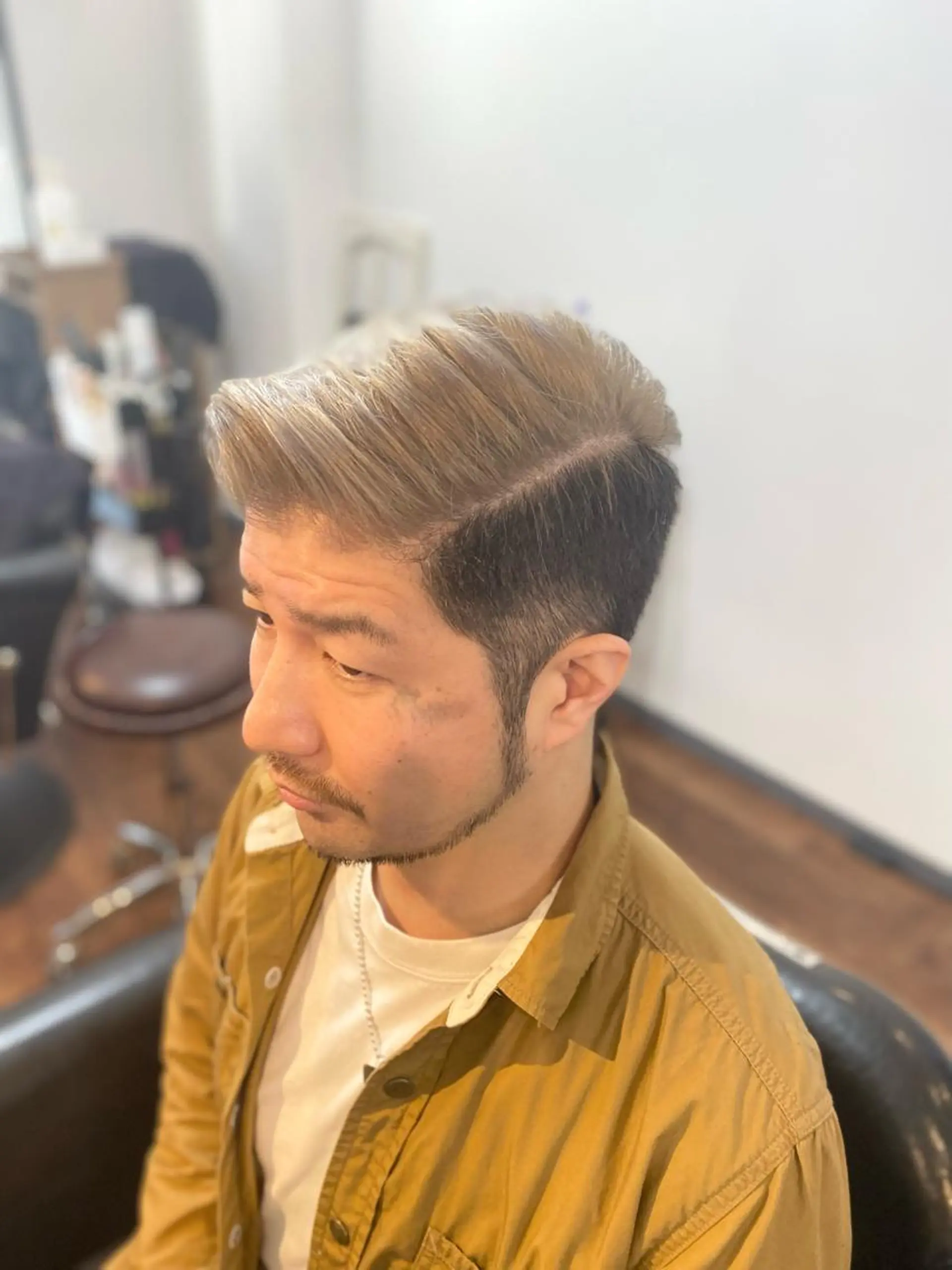 ショート カラー ブリーチ ブロンド カット ヘアカラー トリートメント Luzir⭐︎ GEN⭐︎のヘアスタイル