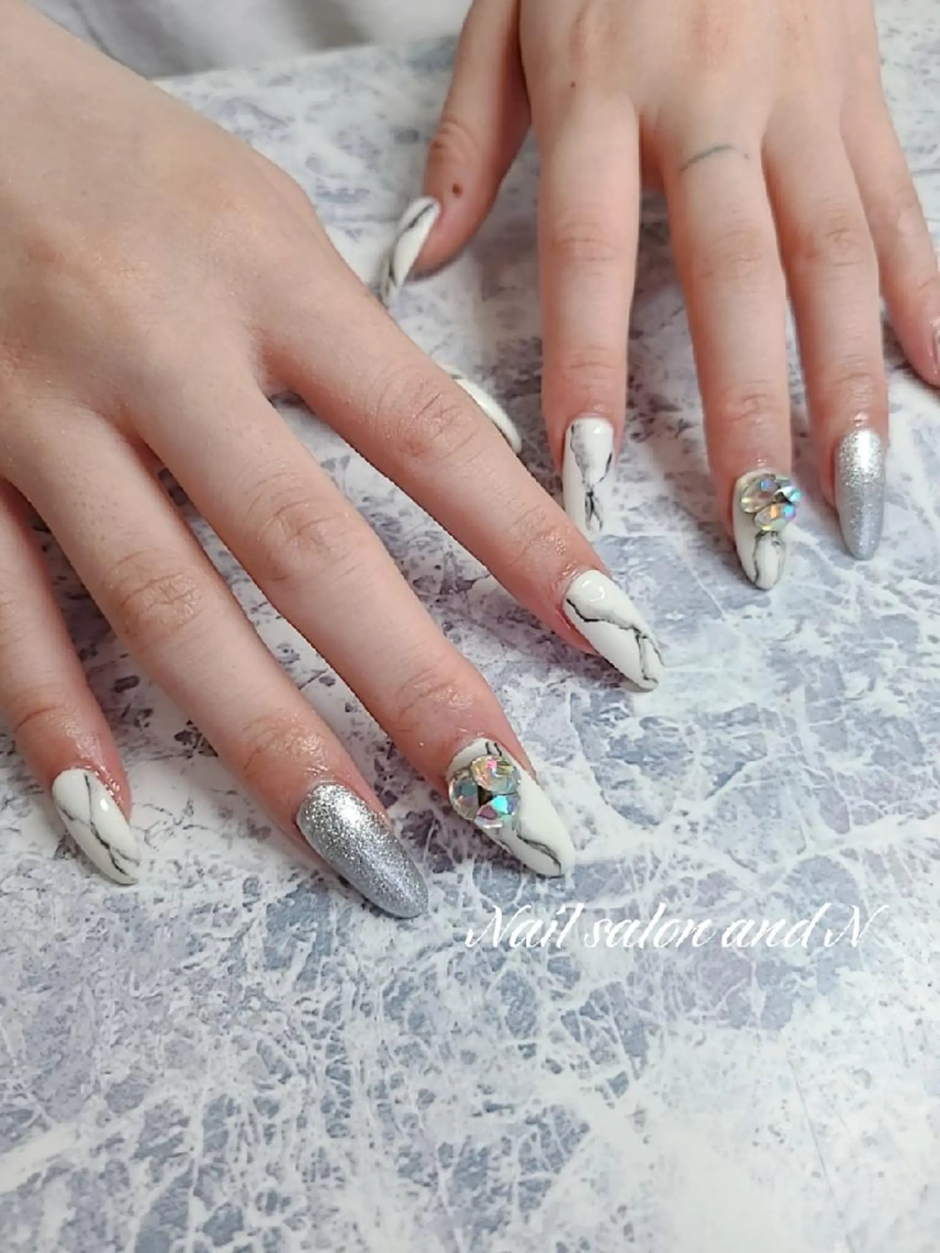 ネイル and Nのネイルデザイン