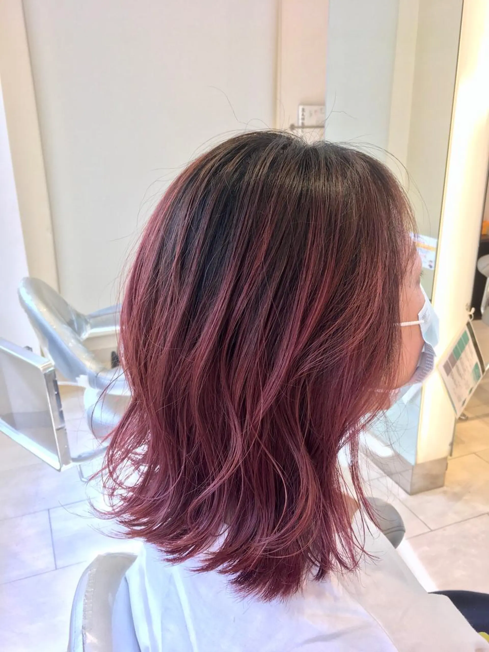 ミディアム カラー バレイヤージュ ブリーチ ケアブリーチ レイヤーカット 森島 雅之のヘアスタイル