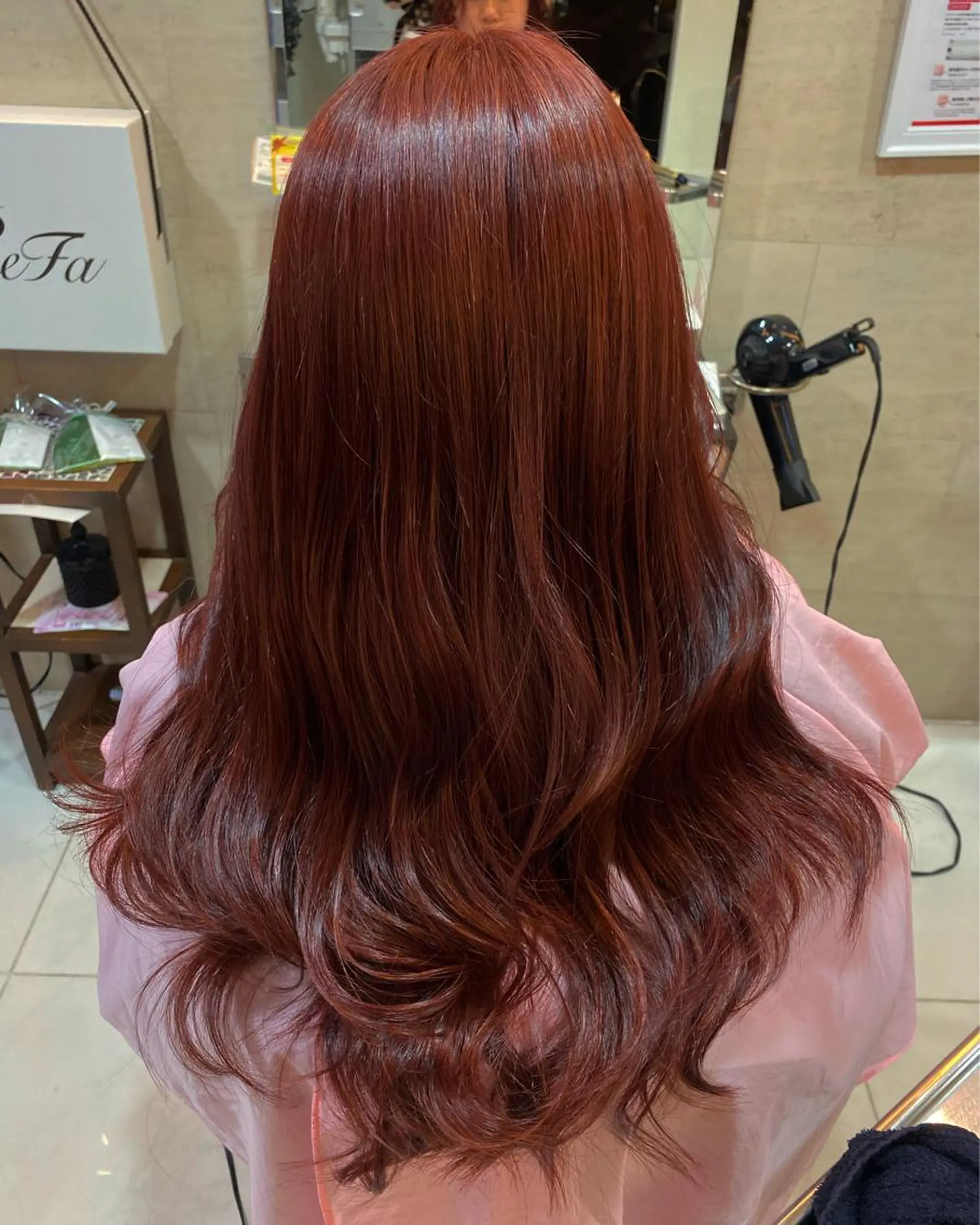 ロング カラー オリーブ/アッシュ やわらか透明感カラーのヘアスタイル