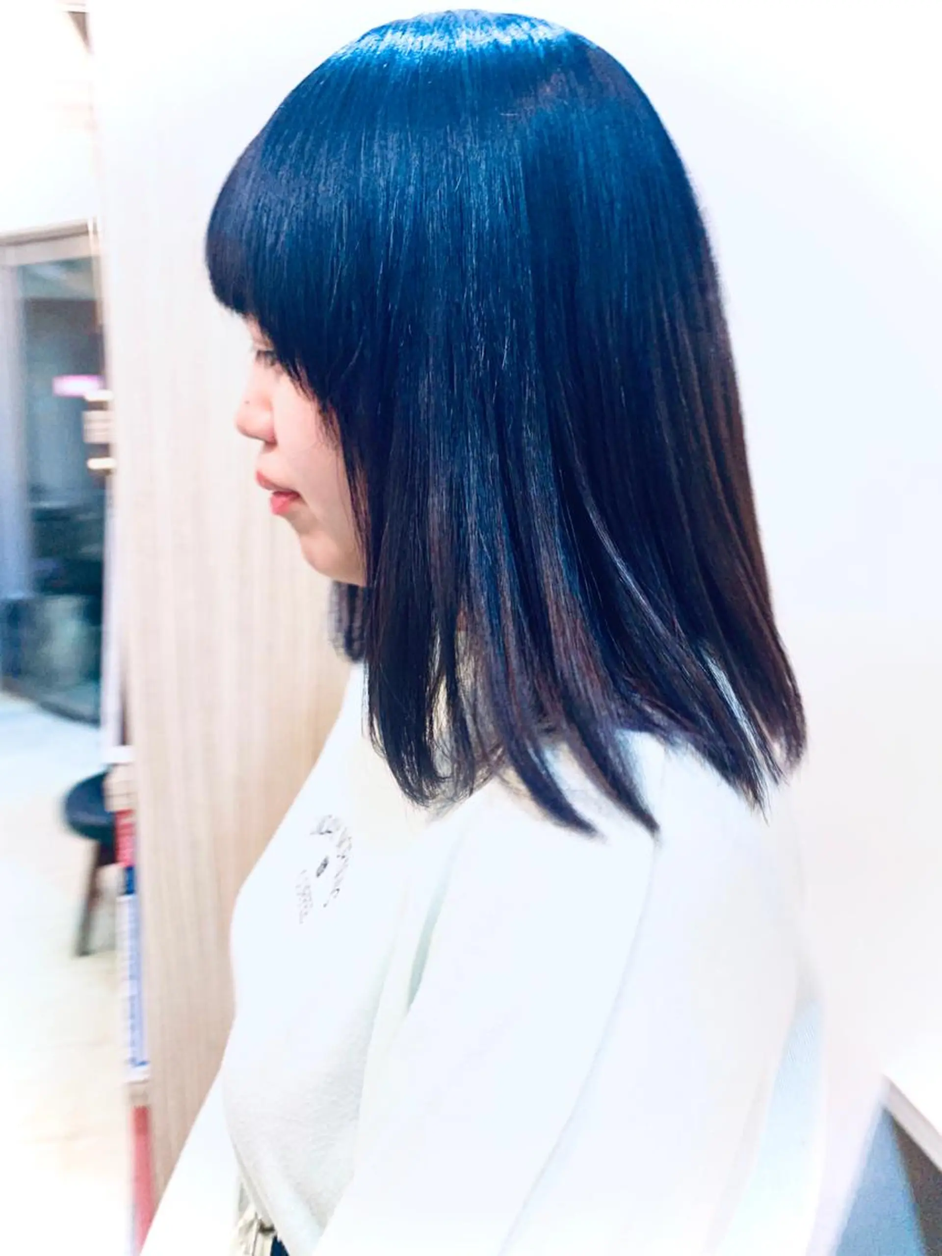 セミロング カラー nishimura makotoのヘアスタイル