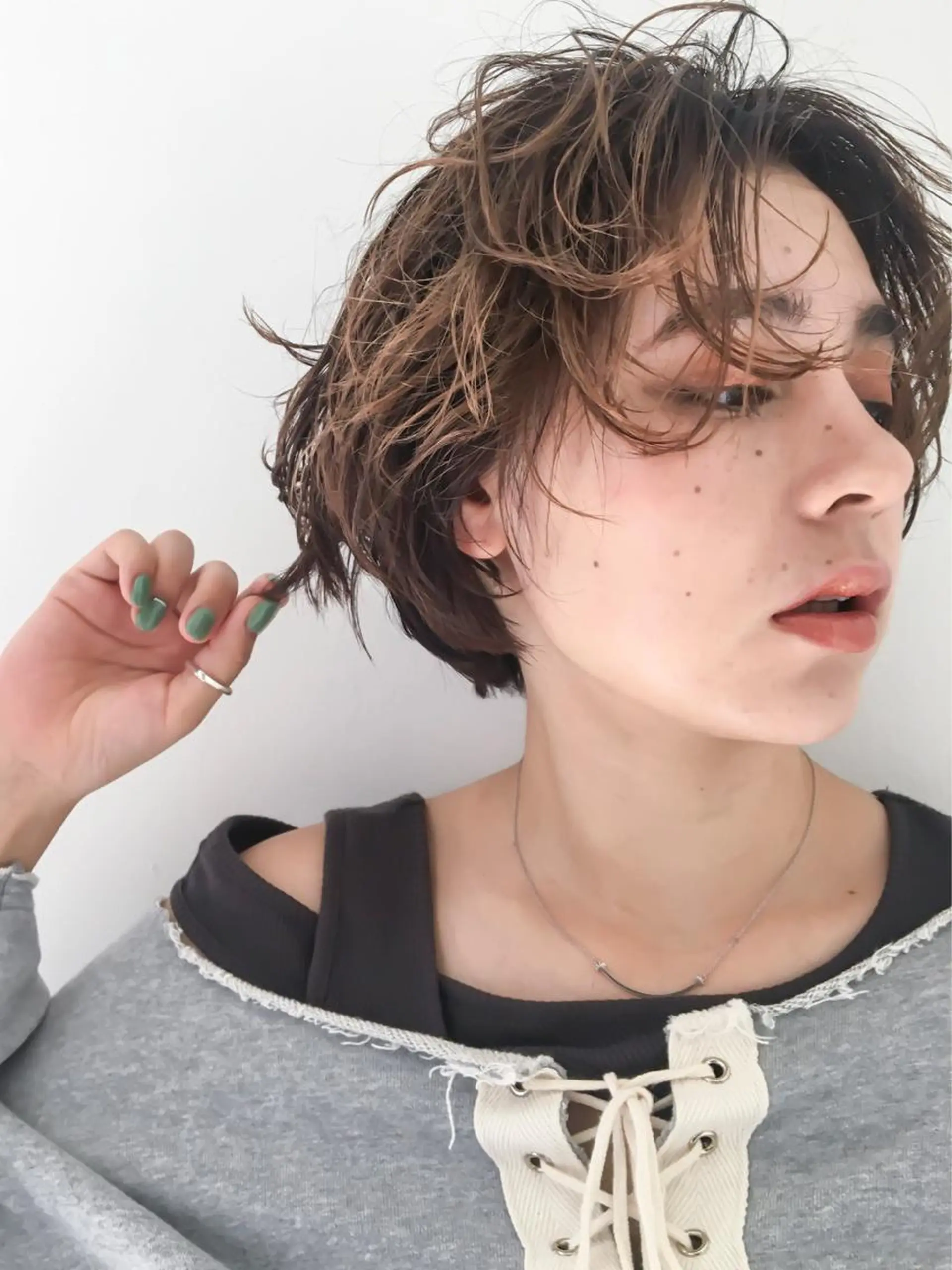 ショート ショートボブ ボブ ハイライト ショートヘア 💜ショート💜 ウルフ、ボブ二色亜美のヘアスタイル